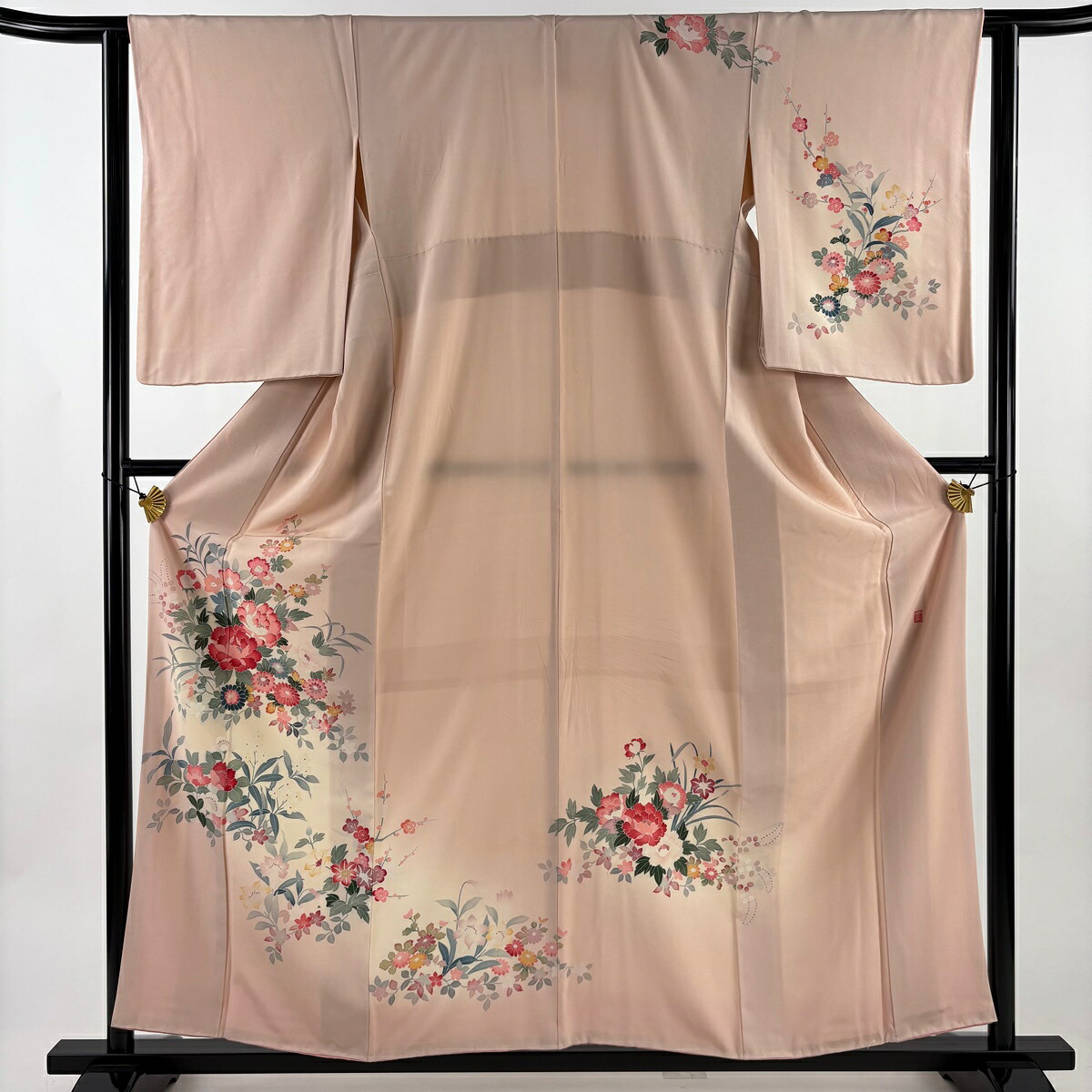 訪問着 身丈159cm 裄丈62cm S 袷 落款あり 草花 ぼかし 薄ピンク 正絹 名品 【中古】