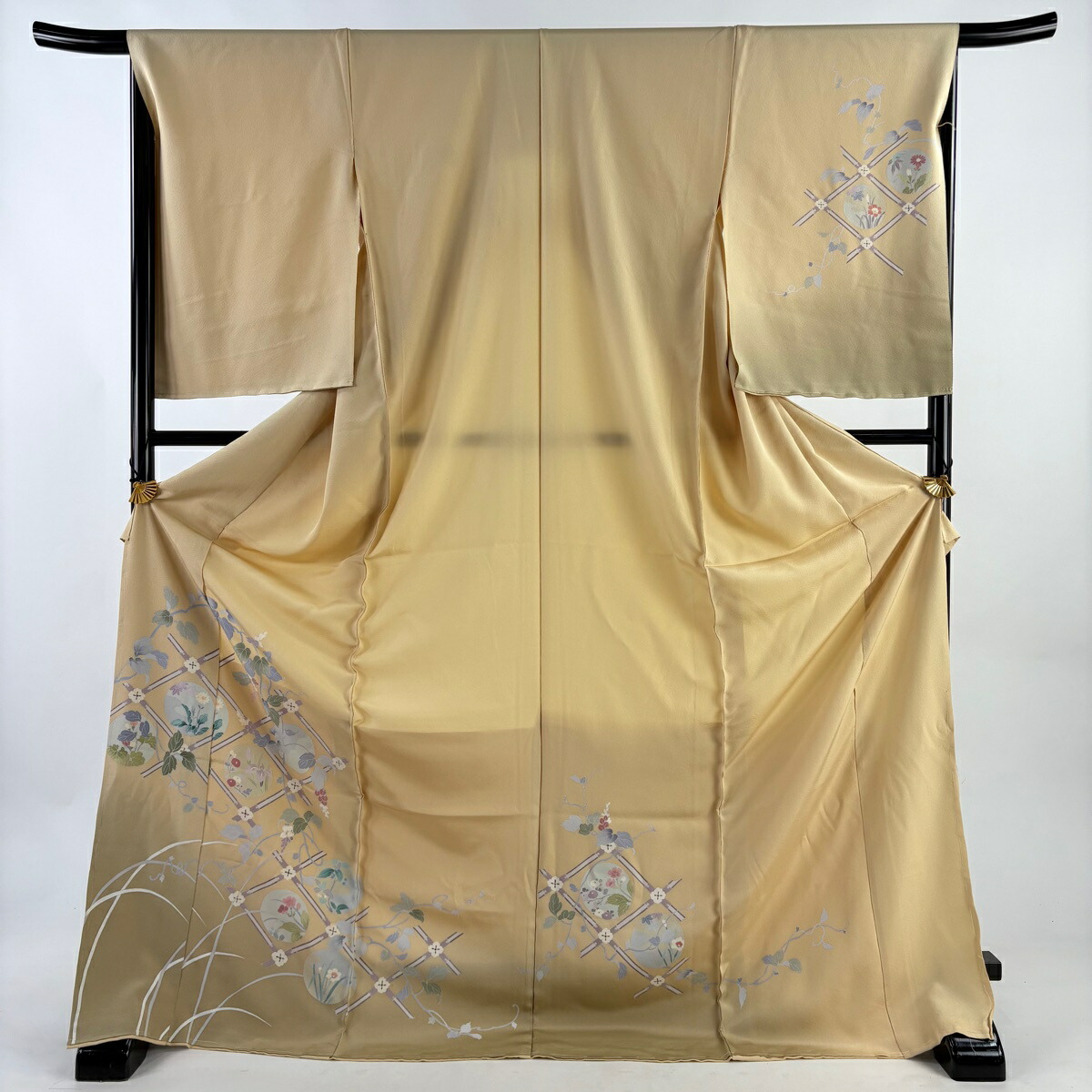 訪問着 身丈180cm 裄丈67cm 未仕立て 仮絵羽 菱天井 草花 裾ぼかし ベージュ 正絹 秀品 【中古】