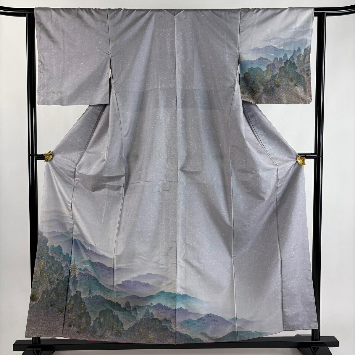付下げ 身丈157cm 裄丈63cm S 袷 紬地 落款あり 風景 建物 金彩 ぼかし 灰紫 正絹 秀品 【中古】