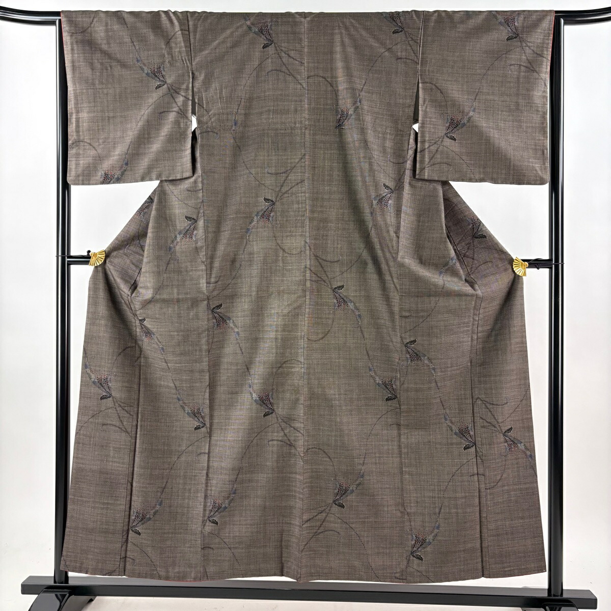 紬 身丈155cm 裄丈65cm M 袷 草花 焦茶色 正絹 秀品 【中古】 5,032円