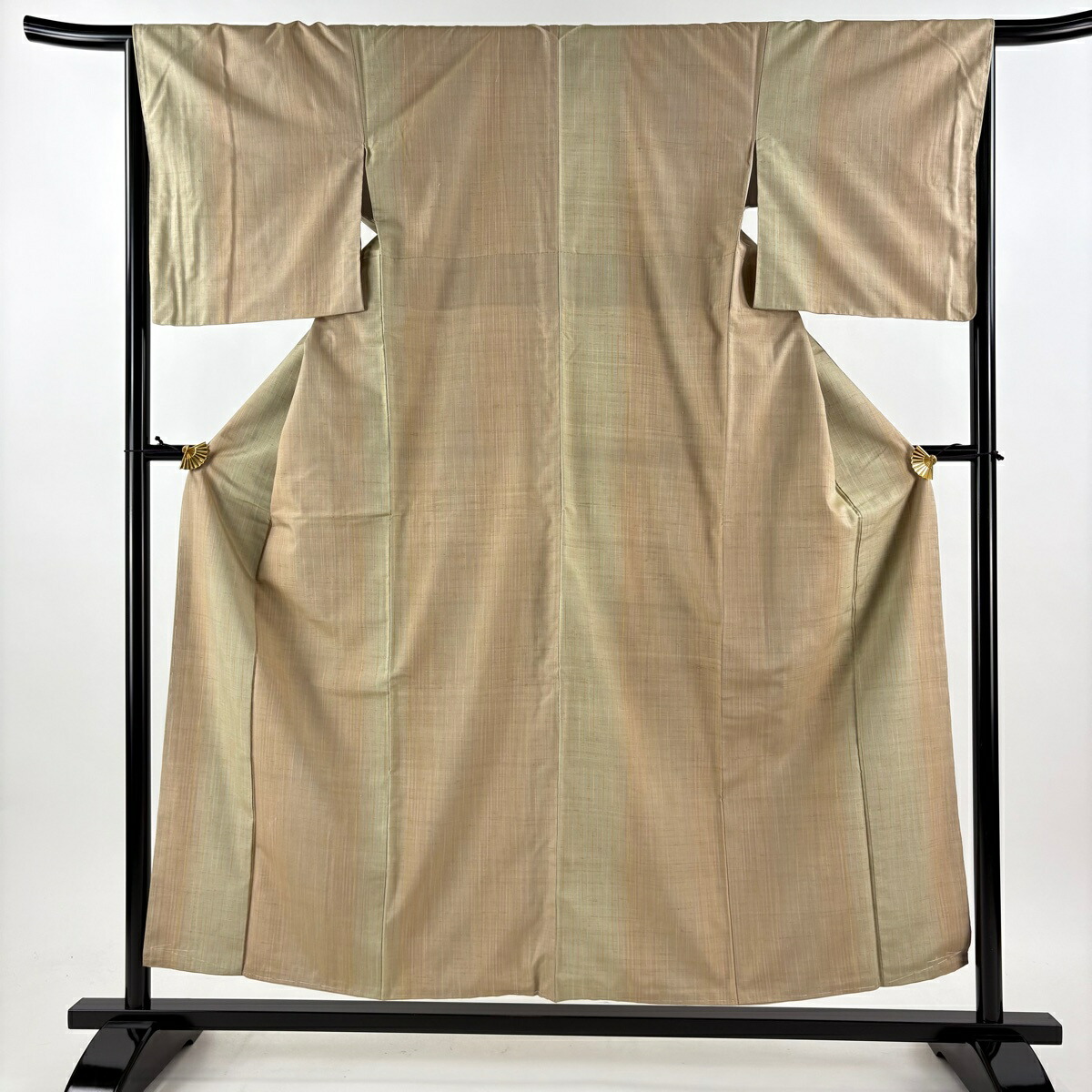 【美品】 紬 身丈155cm 裄丈65.5cm M 袷 縦縞 薄茶色 正絹 逸品 【中古】