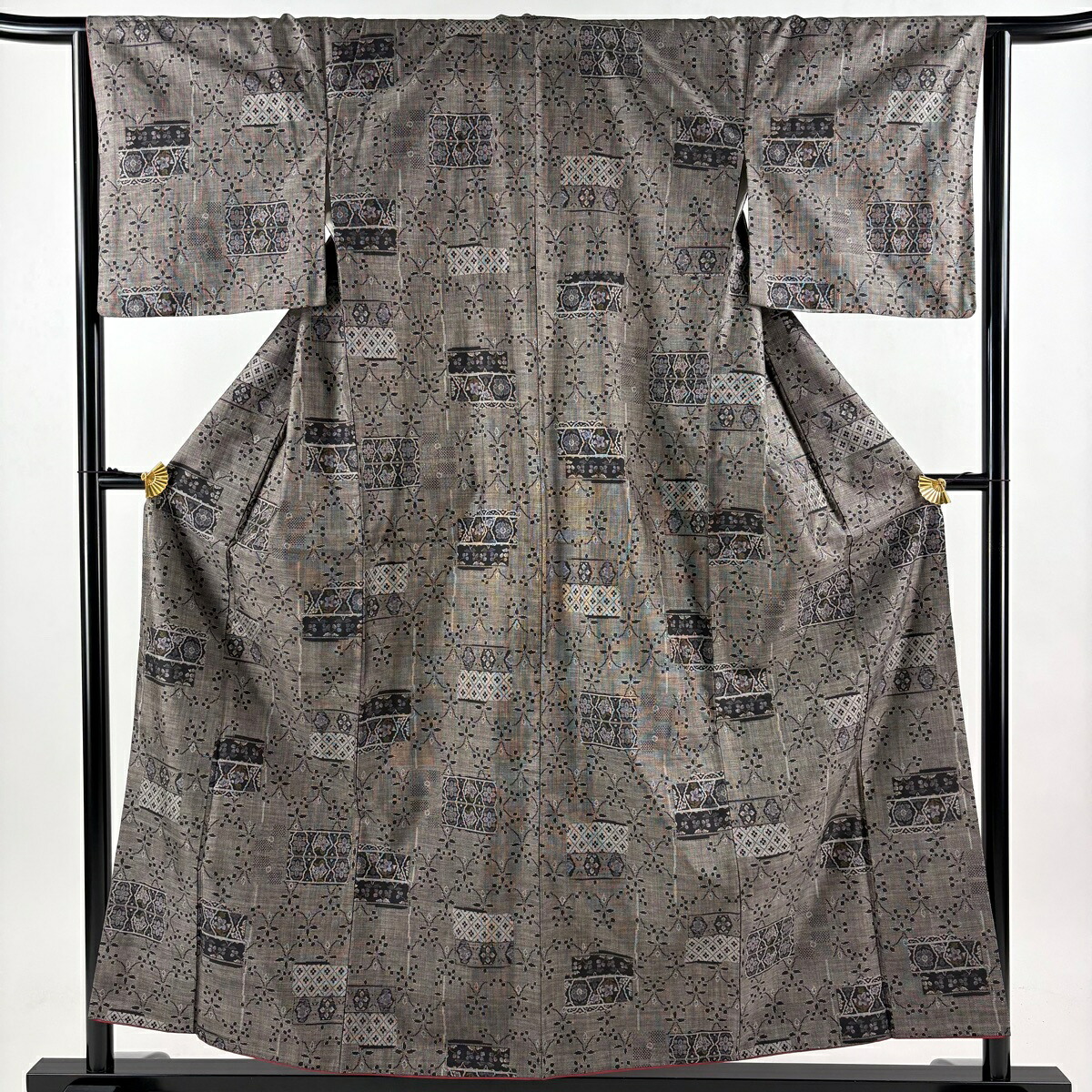 【美品】 紬 身丈155cm 裄丈64cm M 袷 草花 菱 焦茶色 正絹 秀品 【中古】 6,160円