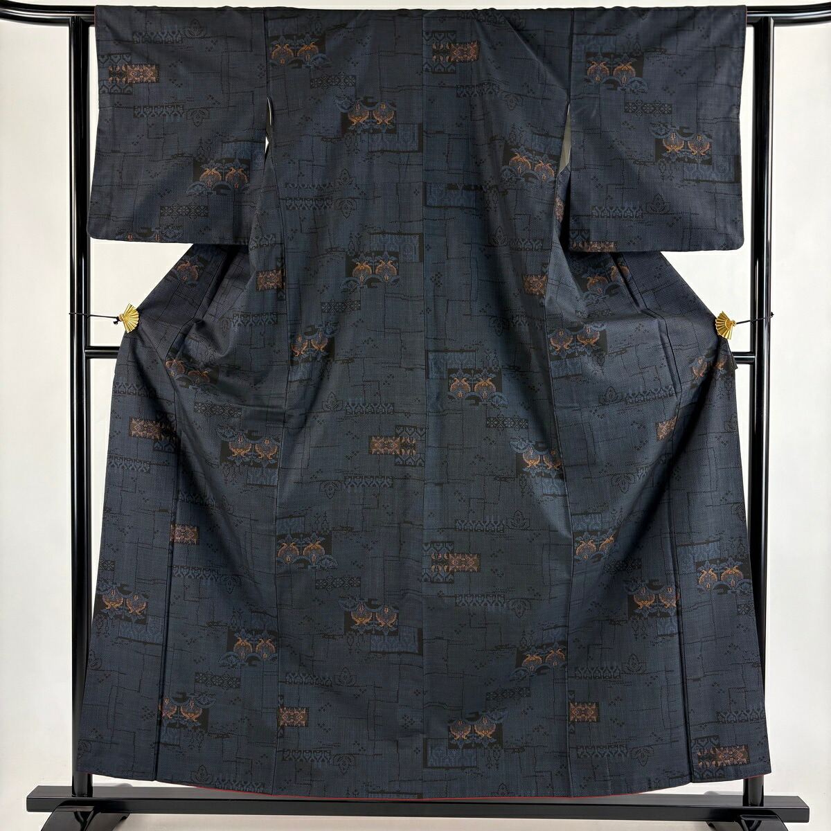 【美品】 大島紬 身丈159cm 裄丈63cm S 袷 純泥染 証紙あり 草花 花 濃紺 正絹 秀品 【中古】