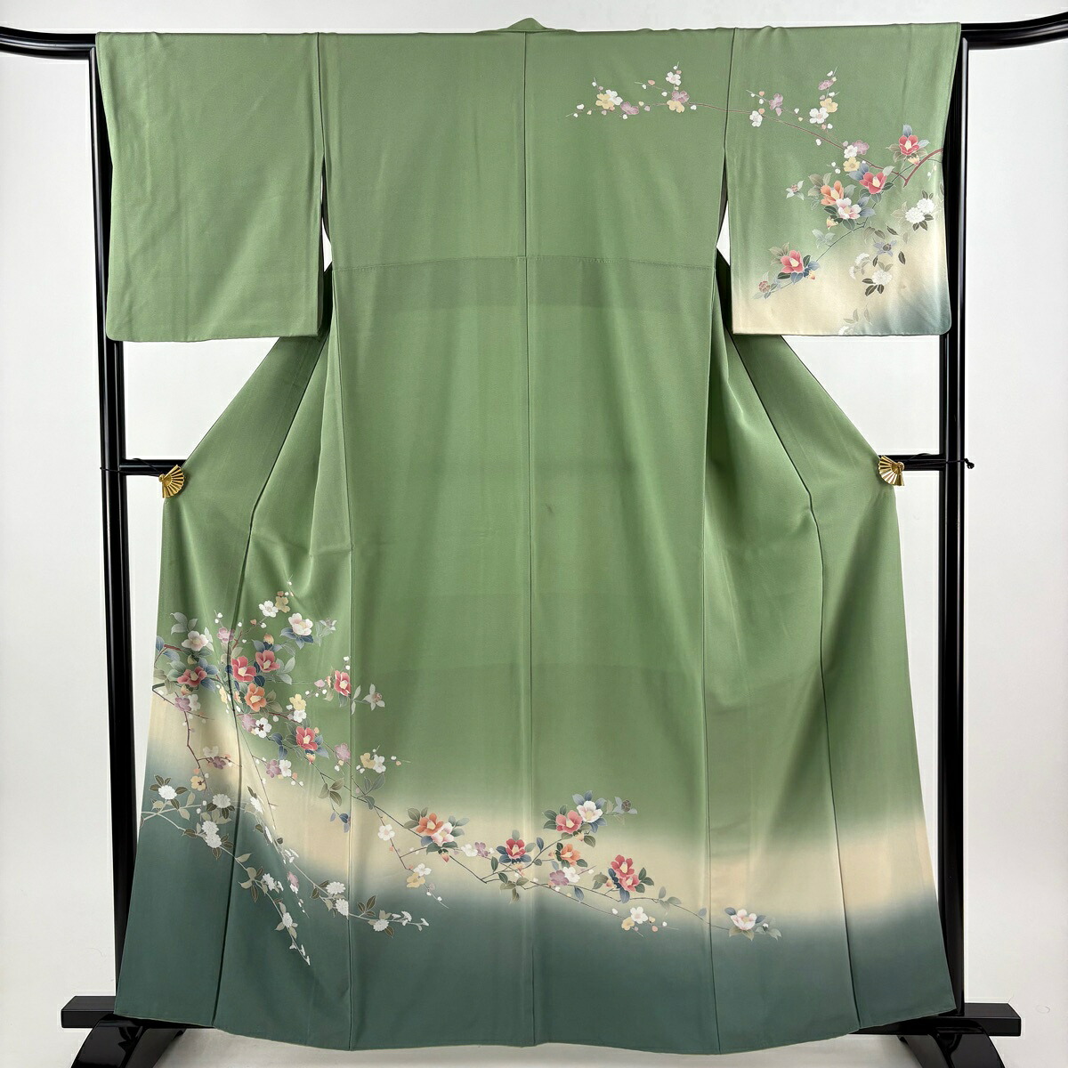 訪問着 身丈161cm 裄丈65.5cm M 袷 椿 桜 ぼかし 薄緑 正絹 秀品 【中古】 6,424円