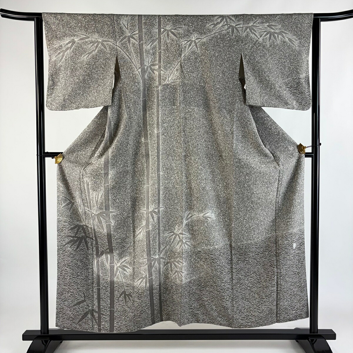 【美品】 付下げ 身丈156cm 裄丈61cm S 袷 落款あり 竹 笹 ぼかし 灰色 正絹 名品 【中古】