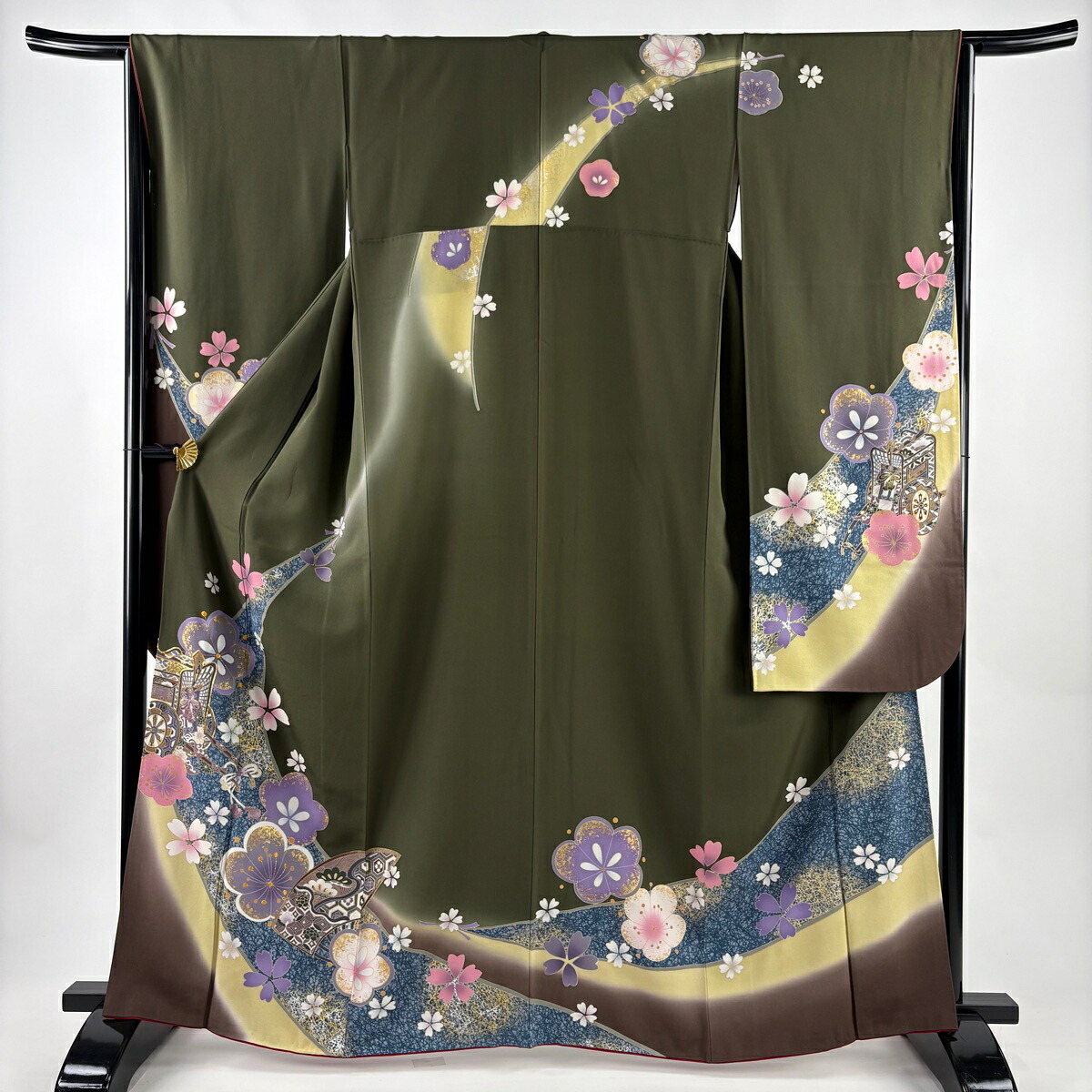 【美品】 振袖 身丈164cm 裄丈64.5cm M 袷 御所車 梅 刺繍 金糸 茶緑色 正絹 秀品 【中古】 msp50
