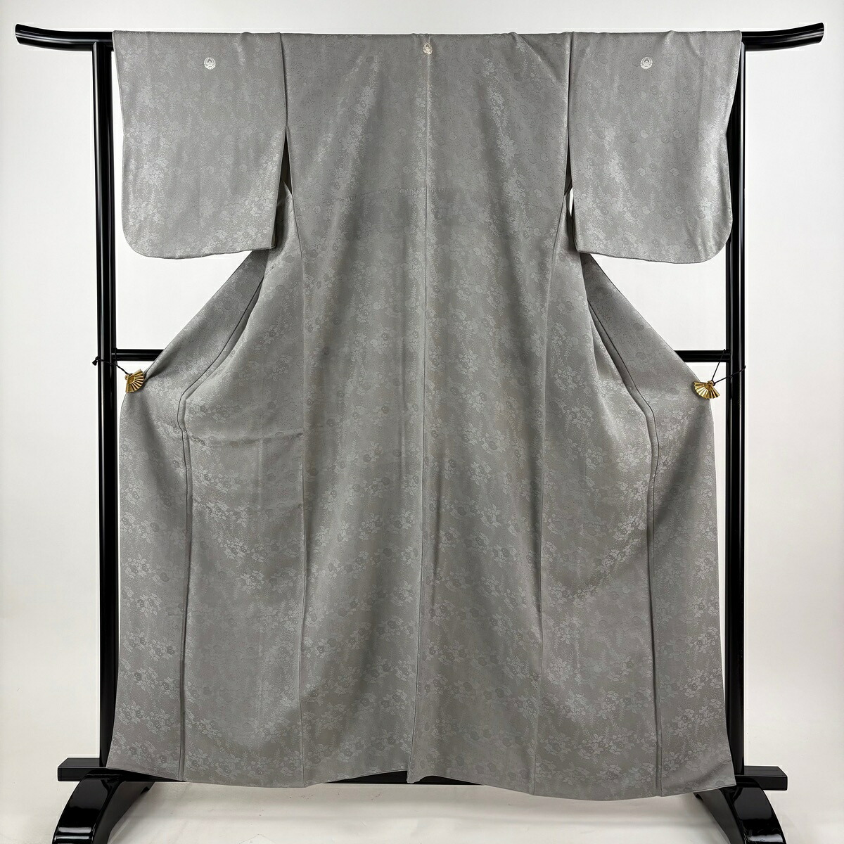 小紋 身丈161.5cm 裄丈65.5cm M 袷 落款あり 橘 灰紫 正絹 秀品 三つ紋 【中古】