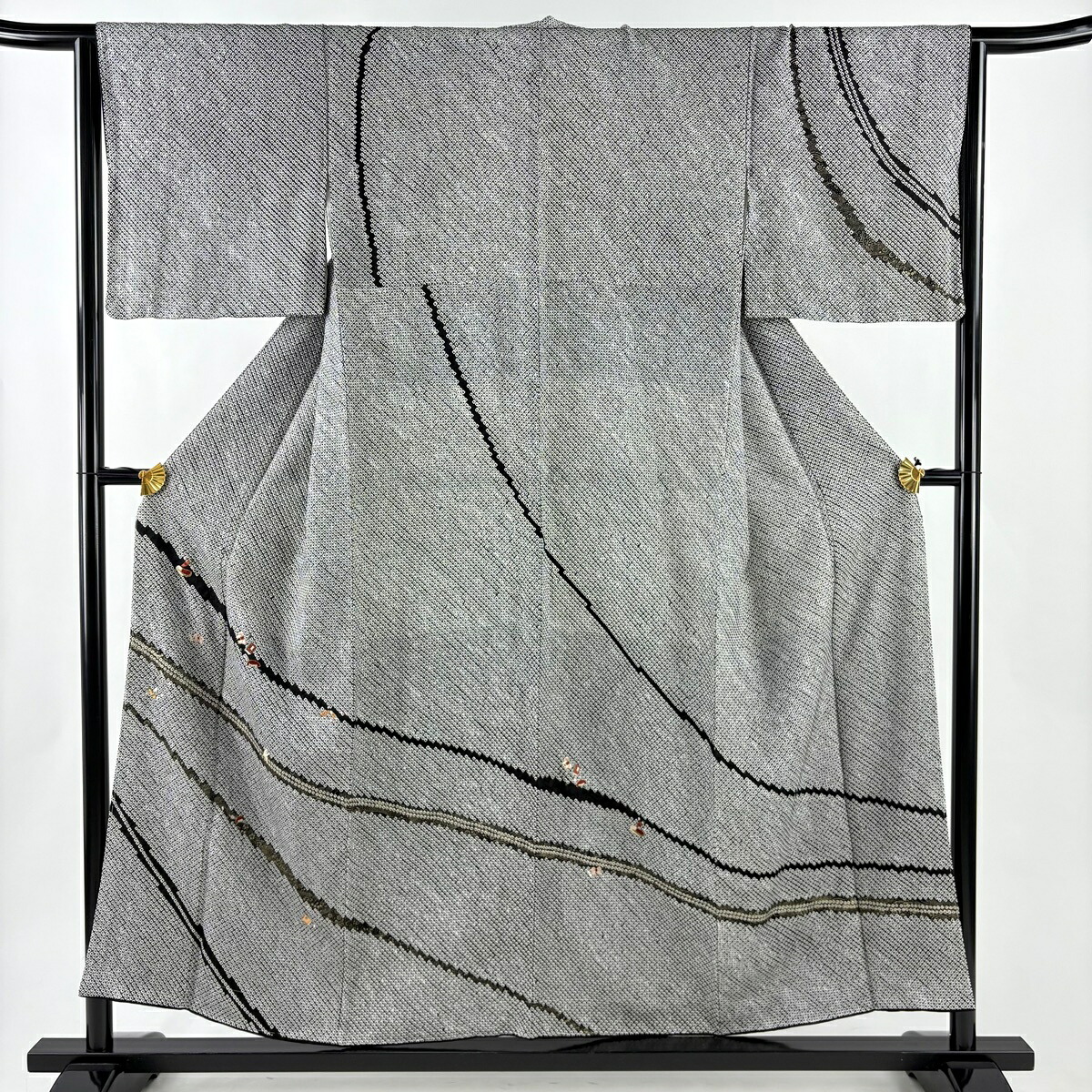 【美品】 訪問着 身丈155cm 裄丈64cm M 袷 リボン 冊子 金糸 総絞り 黒 正絹 秀品 【中古】 msp50