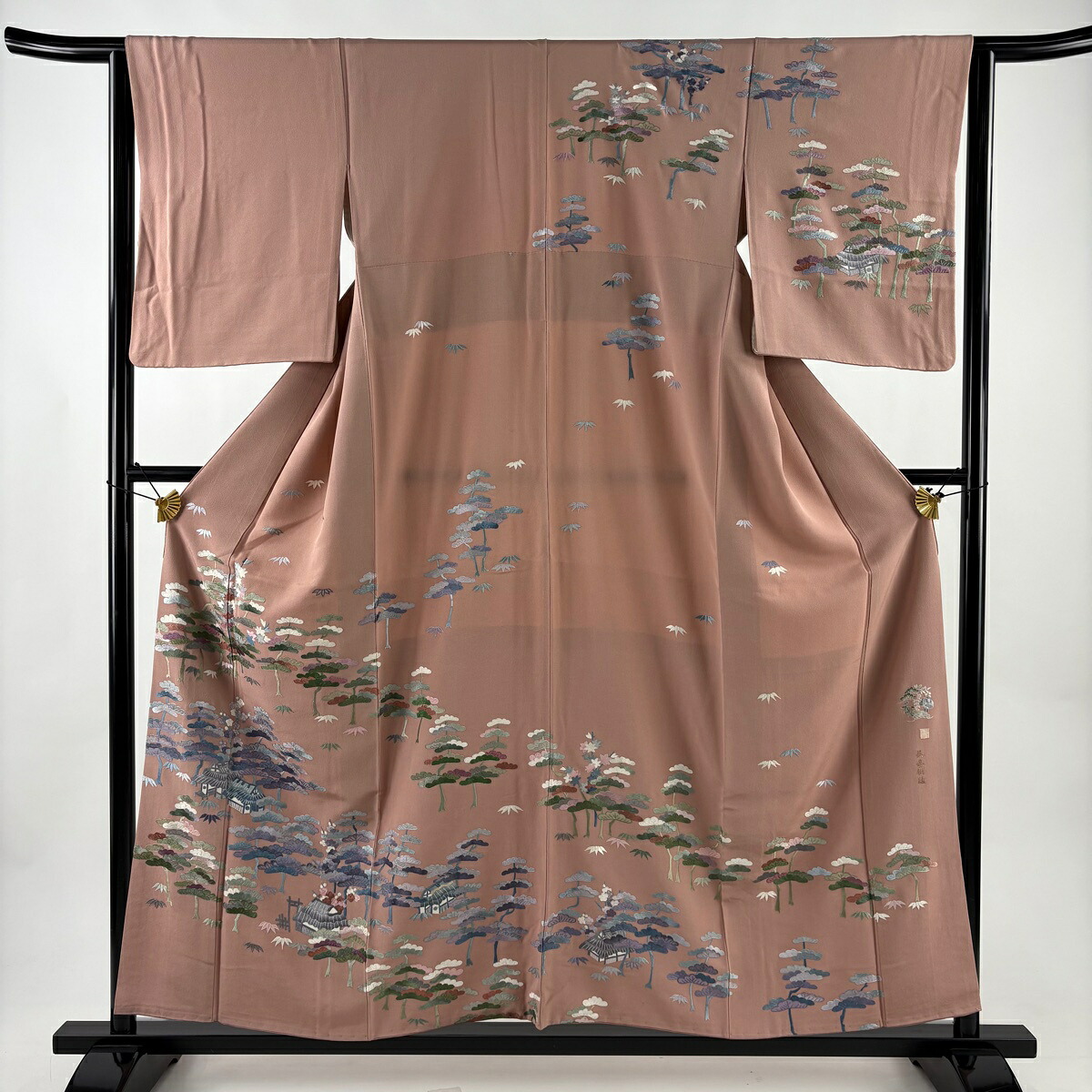 訪問着 身丈157cm 裄丈63cm S 袷 落款あり 松 家屋 刺繍 薄小豆 正絹 名品 【中古】