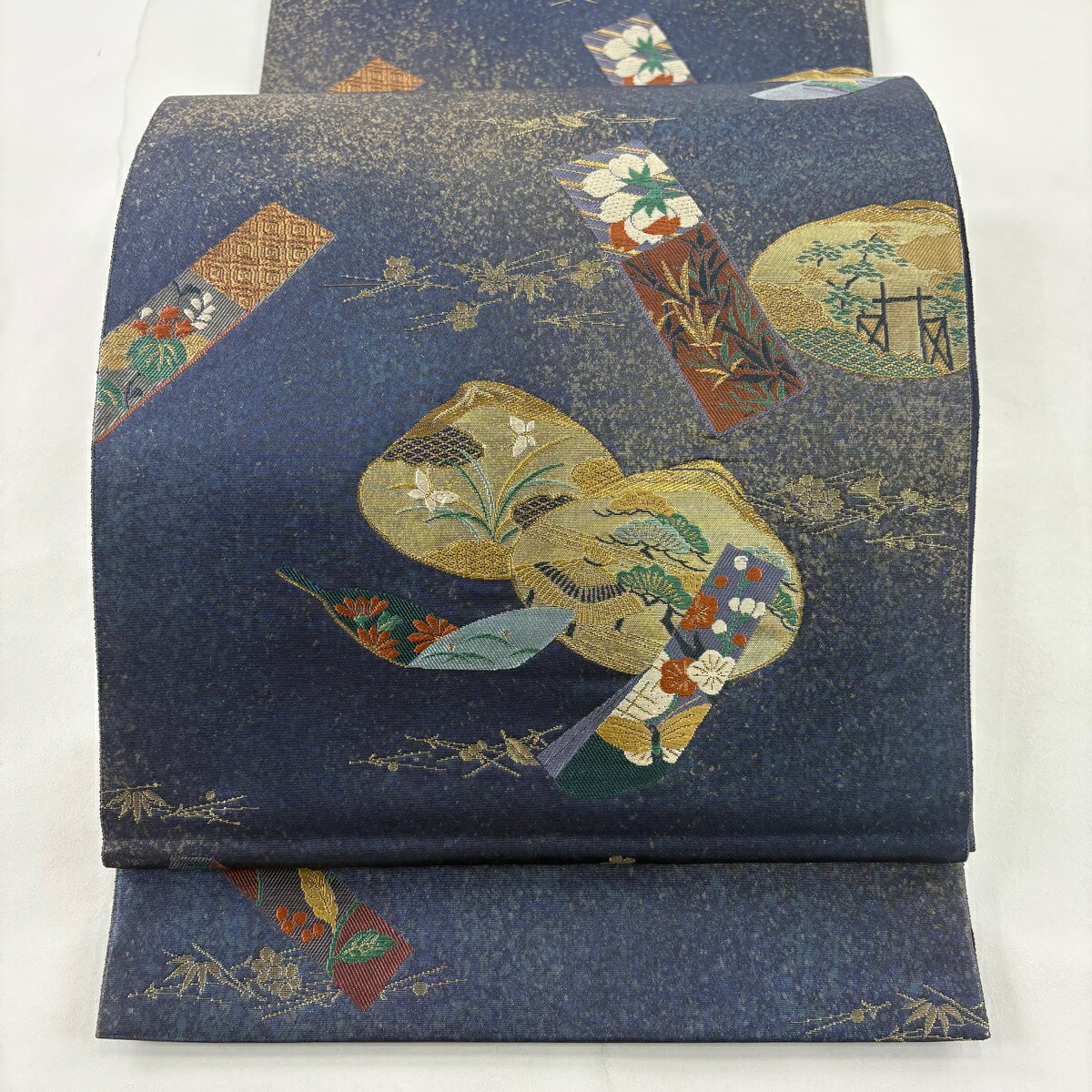 袋帯 名品 じゅらく 落款あり 貝合わせ 短冊 金糸 箔 紺色 六通 正絹 【中古】