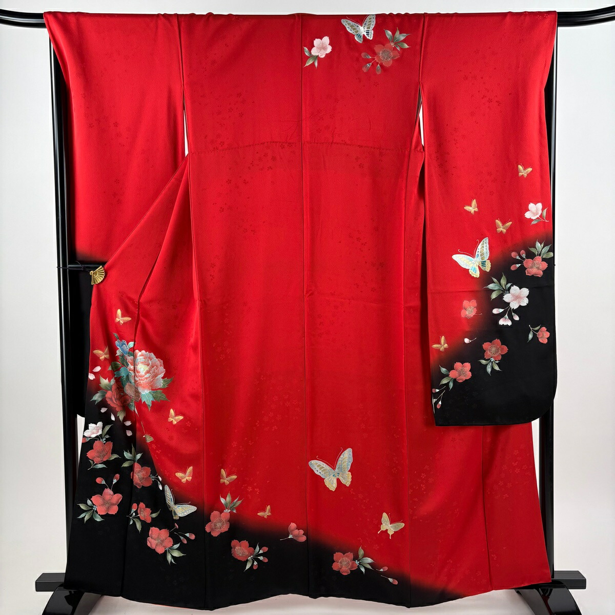 振袖 身丈162cm 裄丈69cm L 袷 花籠 蝶 金銀彩 染分け 赤 正絹 秀品 【中古】