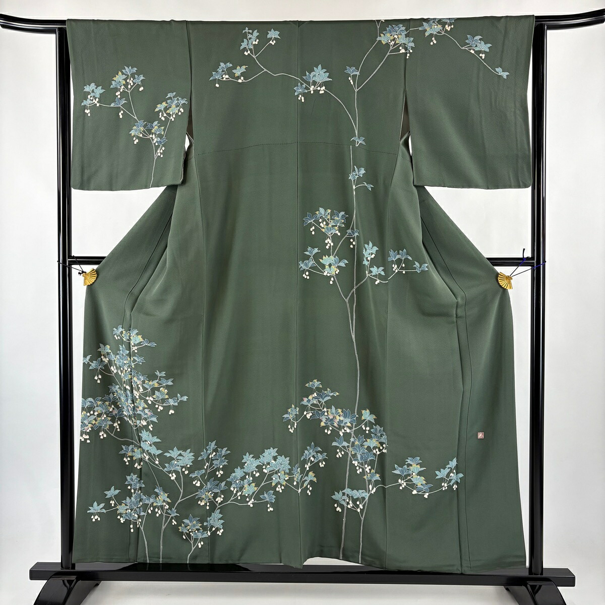訪問着 身丈157cm 裄丈64cm M 袷 落款あり 枝花 灰緑 正絹 名品 【中古】