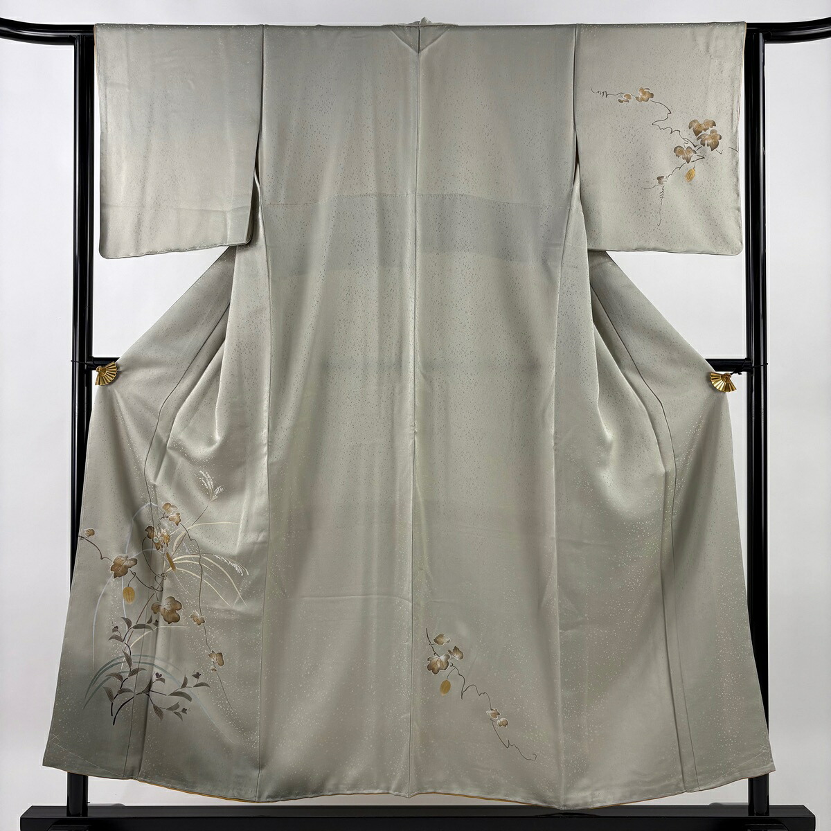 付下げ 身丈156cm 裄丈63cm S 袷 葉と実 草花 金彩 ぼかし 灰緑 正絹 秀品 【中古】