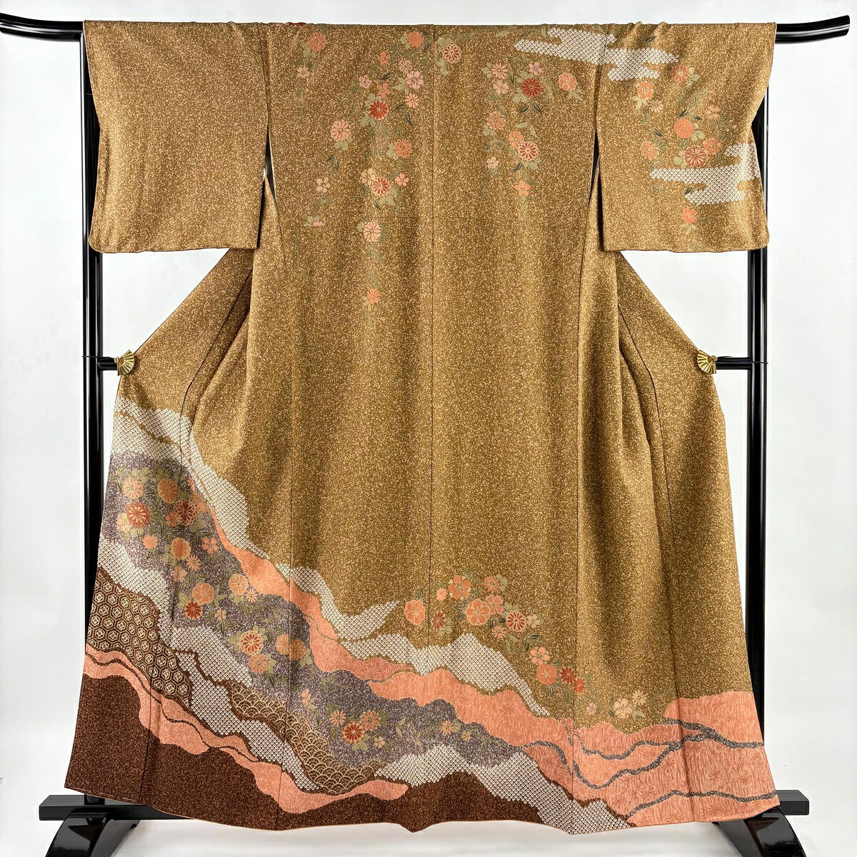 訪問着 身丈161cm 裄丈67cm M 袷 菊 道長取り 金彩 絞り 山吹茶色 正絹 秀品 【中古】