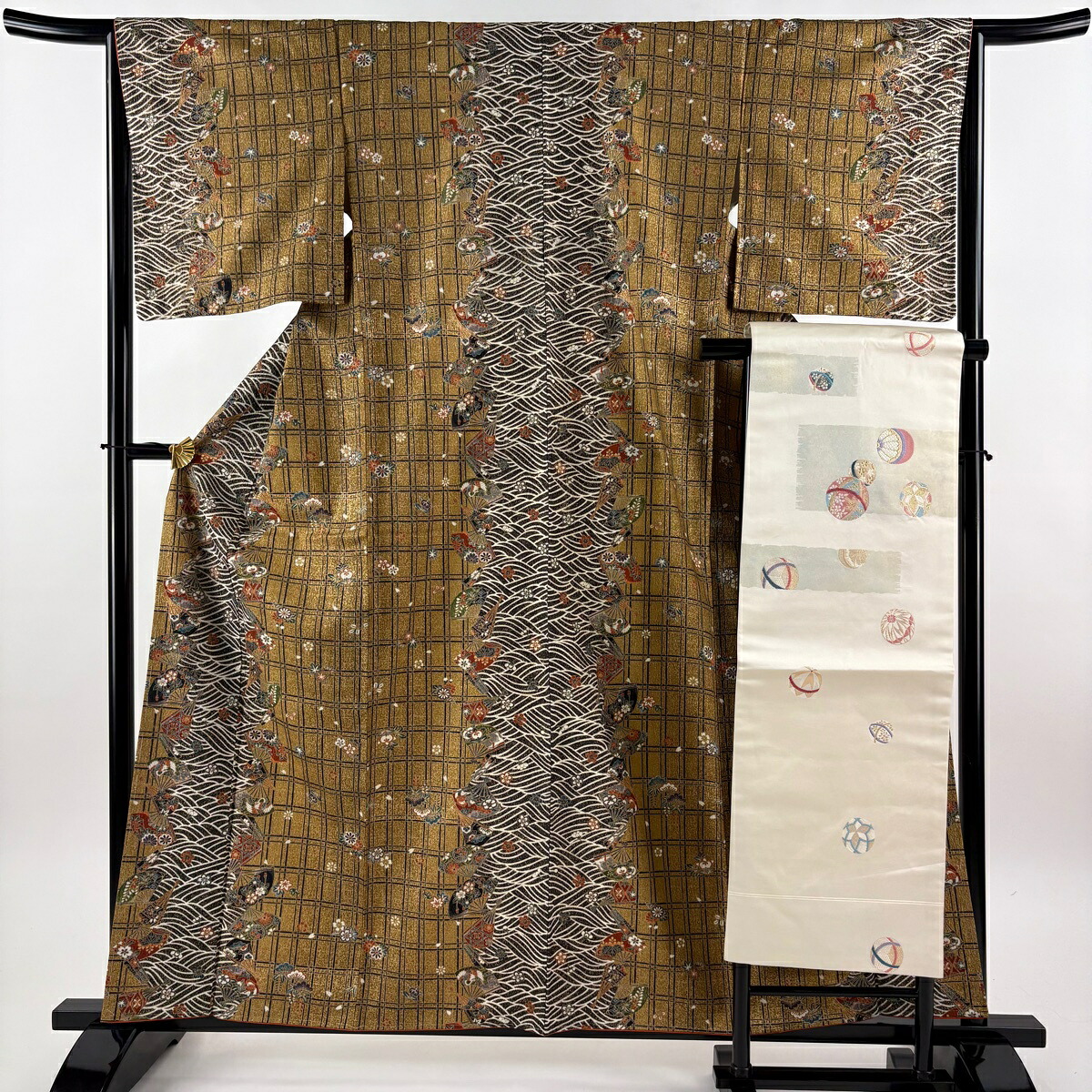 【美品】 小紋 身たけ159.5糎 裄丈64.5糎 M 袷 名古屋帯仕掛ける 扇 波 金彩 金茶 正絹 秀品 【中古】