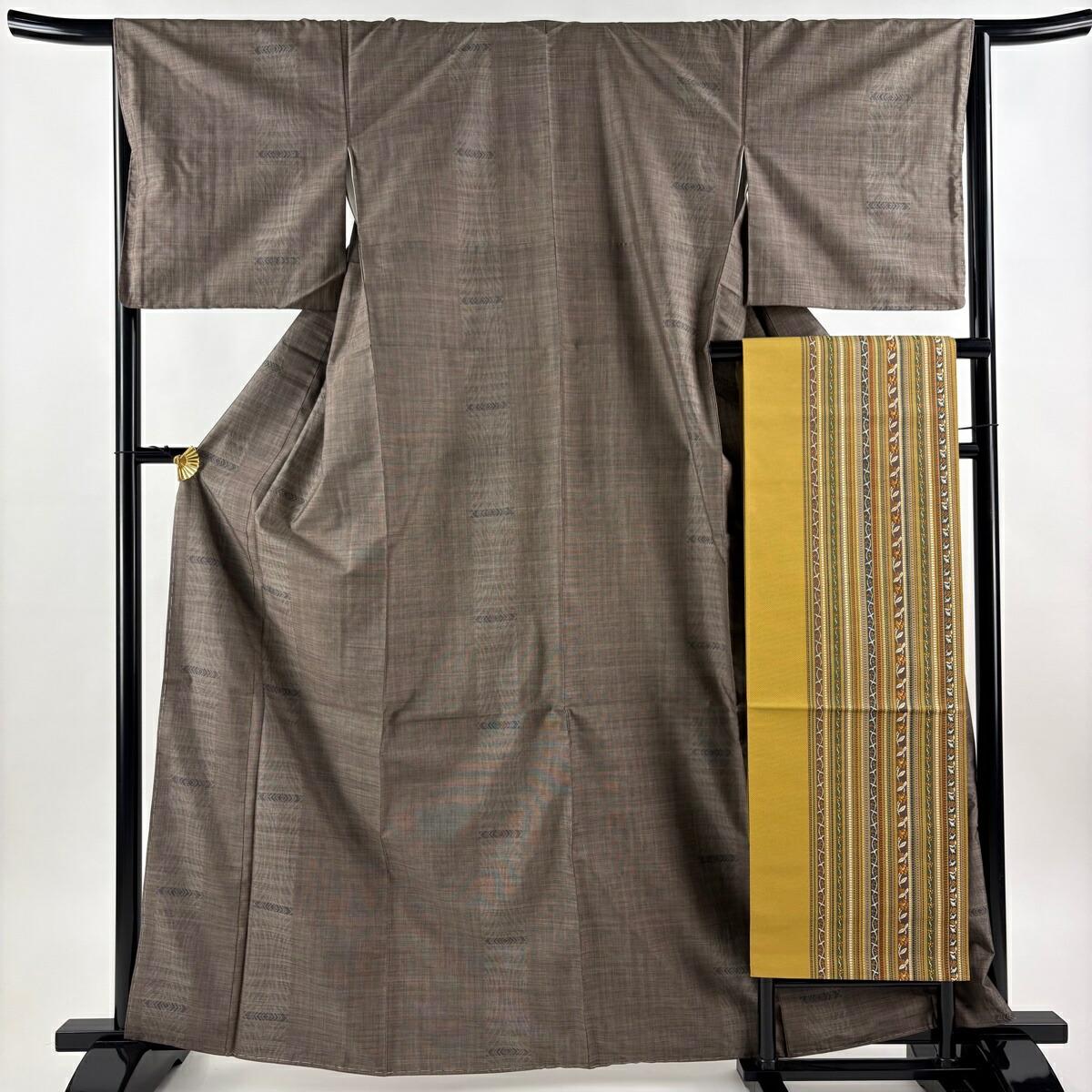 【美品】 大島紬 身丈164cm 裄丈66cm M 袷 名古屋帯セット 証紙あり 縞 幾何学模様 茶色 正絹 名品 【中古】 msp50