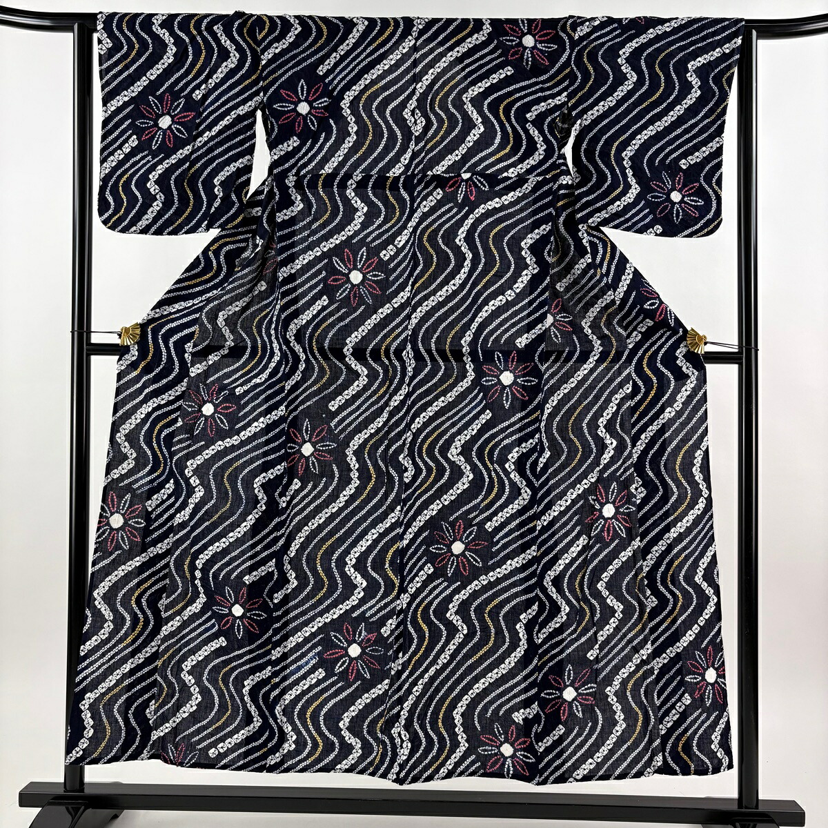 浴衣 身丈152.5cm 裄丈63.5cm S 絞り浴衣 流水 花 濃紺 綿 名品 【中古】