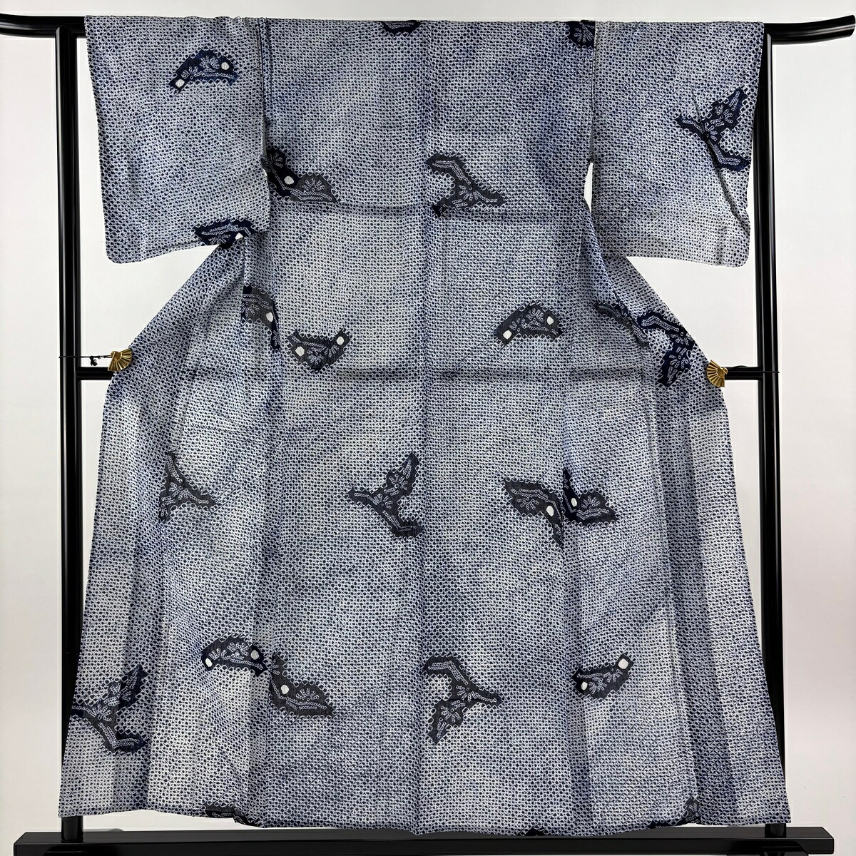 【美品】 浴衣 身丈154.5cm 裄丈63cm S 絞り浴衣 松 紺色 綿 名品 【中古】
