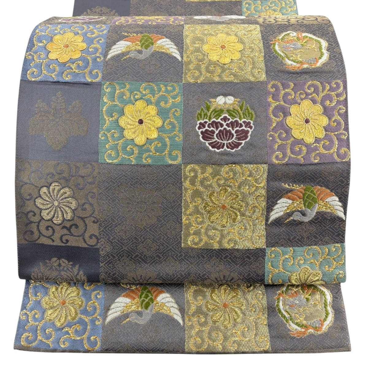 【美品】 袋帯 珠玉 じゅらく 名書きあり 鳥 顕花植物 刺しゅう 金彩 薄墨色 お太鼓柄 正絹 【中古】