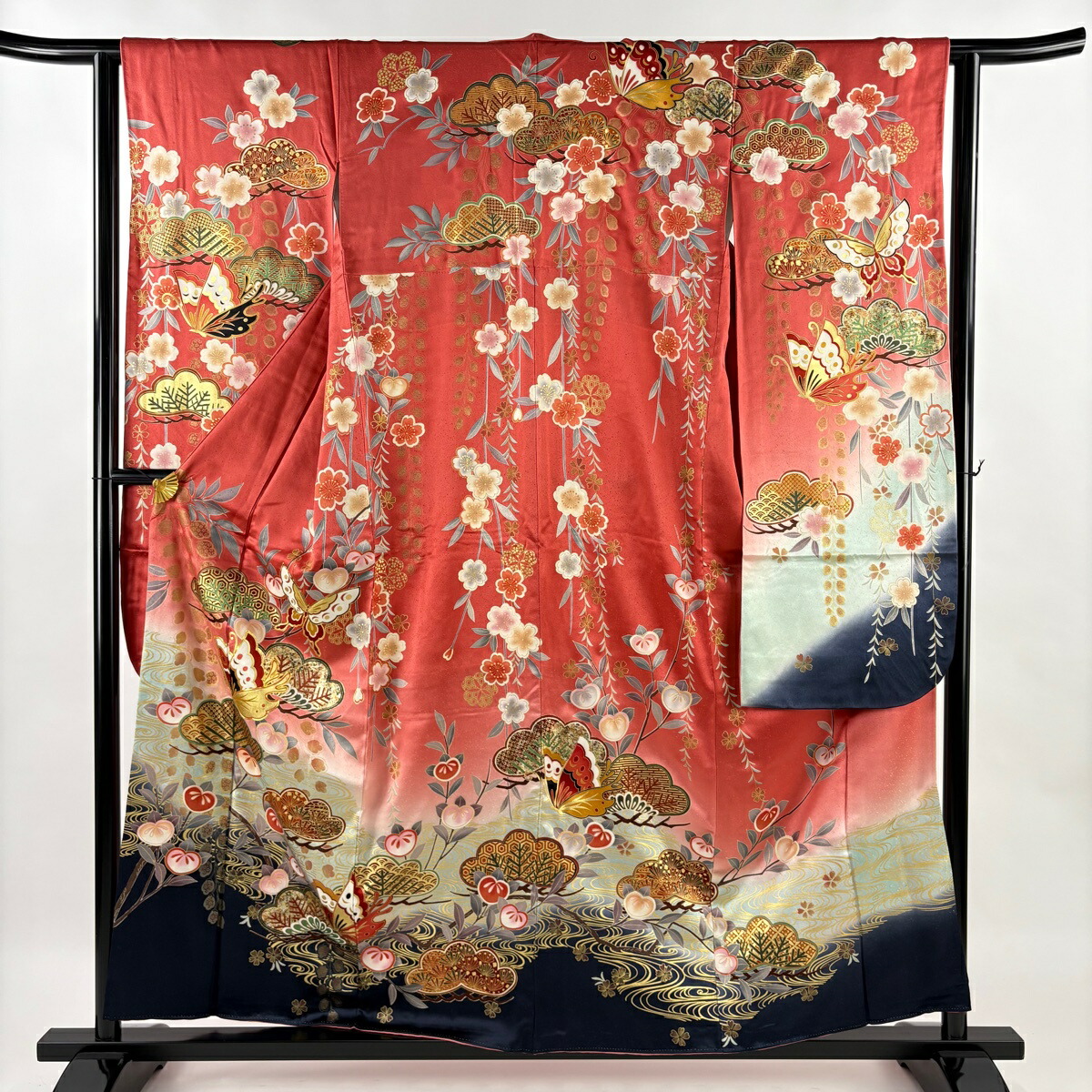 振袖 身丈158.5cm 裄丈62cm S 袷 蝶 笠松 金糸 金彩 ピンク 正絹 秀品 【中古】