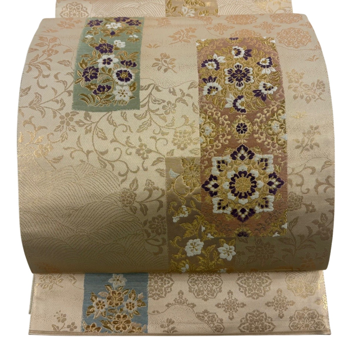 【美品】 袋帯 逸品 じゅらく 落款あり 帝王紫 短冊 花唐草 金糸 箔 ベージュ お太鼓柄 正絹 【中古】 msp30