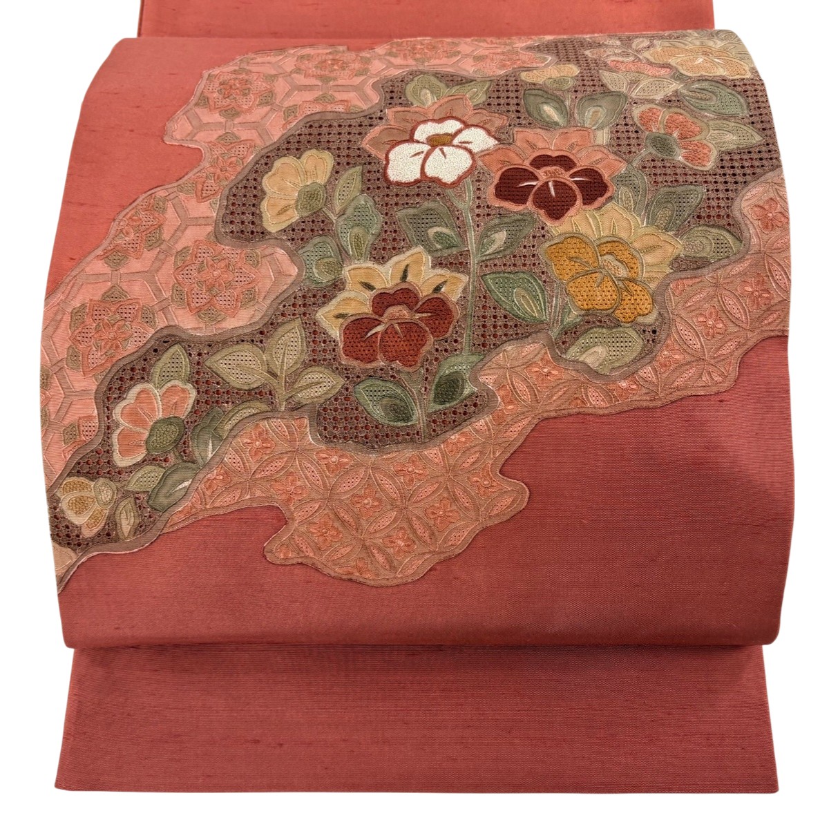袋帯 名品 紬地 草花 七宝 刺繍 茜色 お太鼓柄 正絹 【中古】