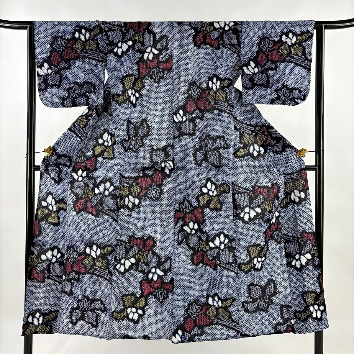 浴衣 身丈148.5cm 裄丈63cm S 絞り浴衣 草花 幾何学模様 絞り 紺色 綿 名品 【中古】