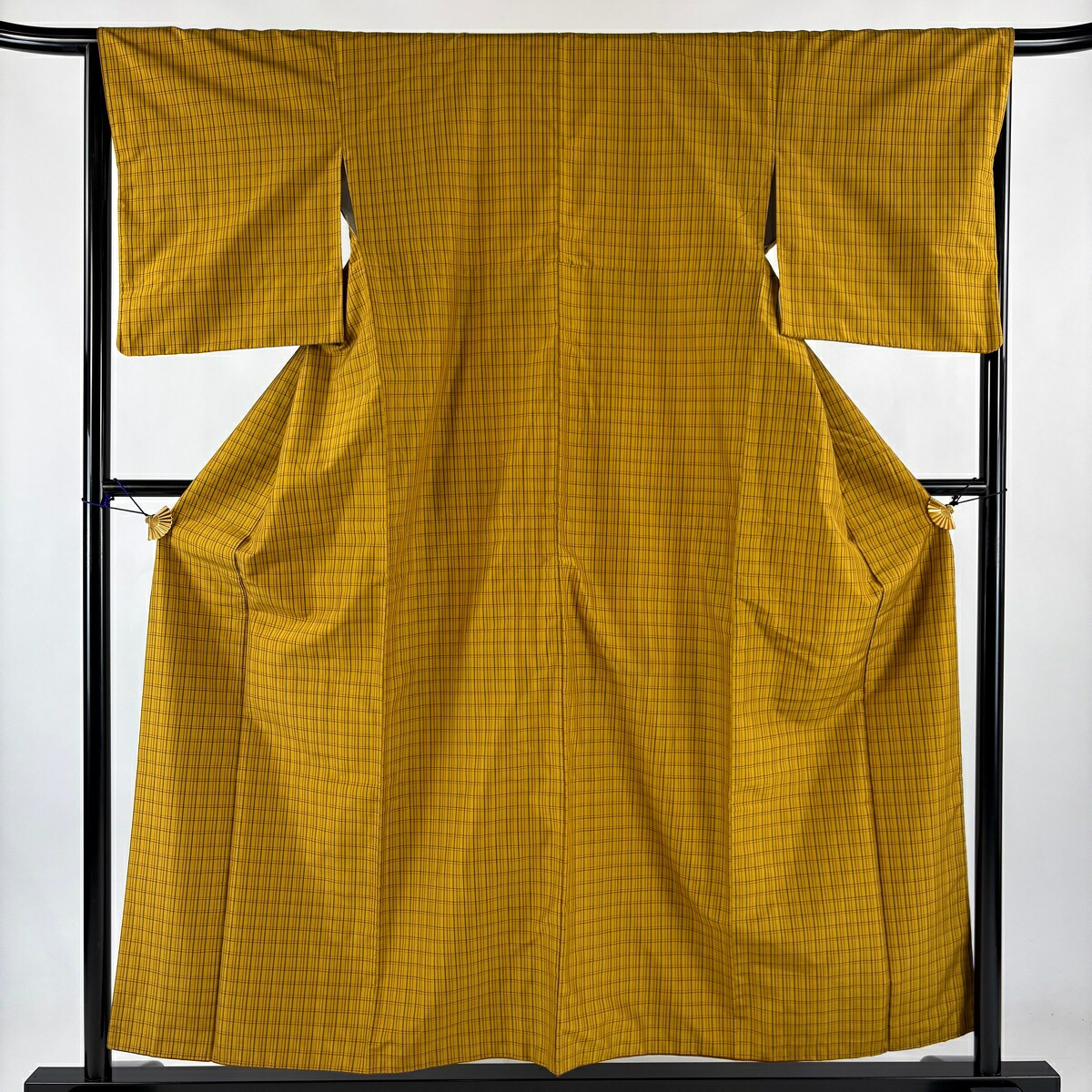 【美品】 紬 身丈155.5cm 裄丈65cm M 袷 格子 からし色 正絹 名品 【中古】