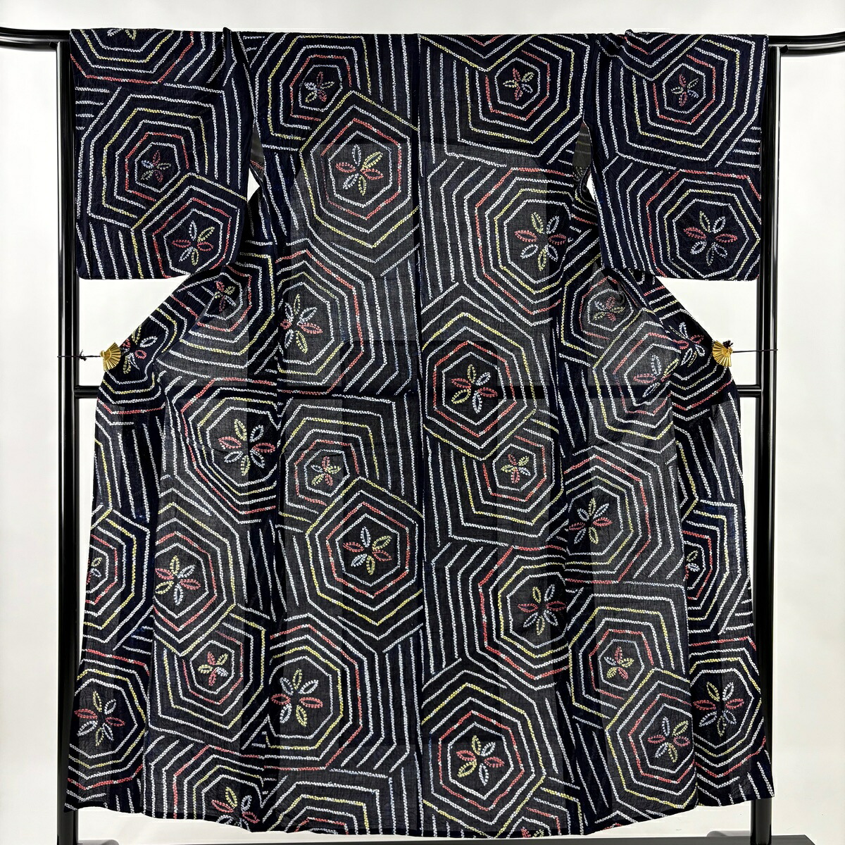 【美品】 浴衣 身丈153cm 裄丈66cm M 絞り浴衣 亀甲 花 濃紺 綿 名品 【中古】 msp50