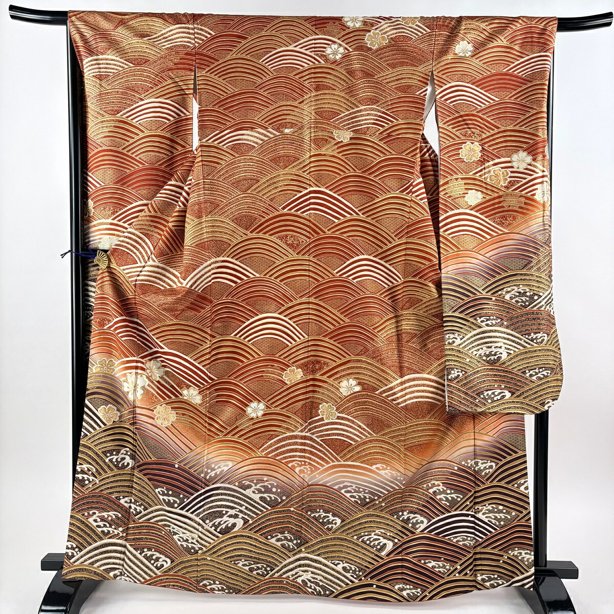 振袖 身丈166.5cm 裄丈67cm M 袷 鈴乃屋 桜 波 金彩 ぼかし 赤茶 正絹 秀品 【中古】