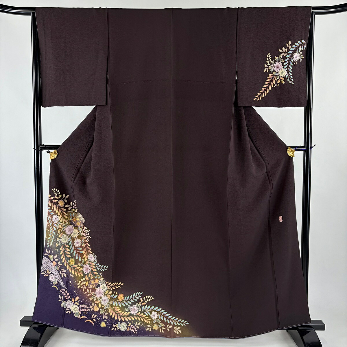 付下げ 身丈162cm 裄丈65cm M 袷 翠山工房 やまと 落款あり 辻が花 扇 金彩 ぼかし 焦茶色 正絹 名品 【中古】