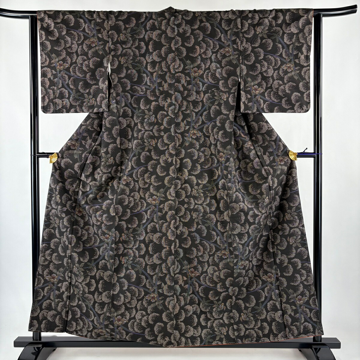 【美品】 大島紬 身丈159cm 裄丈63.5cm S 袷 純泥染 証紙あり 草花 雪輪 焦茶色 正絹 名品 【中古】
