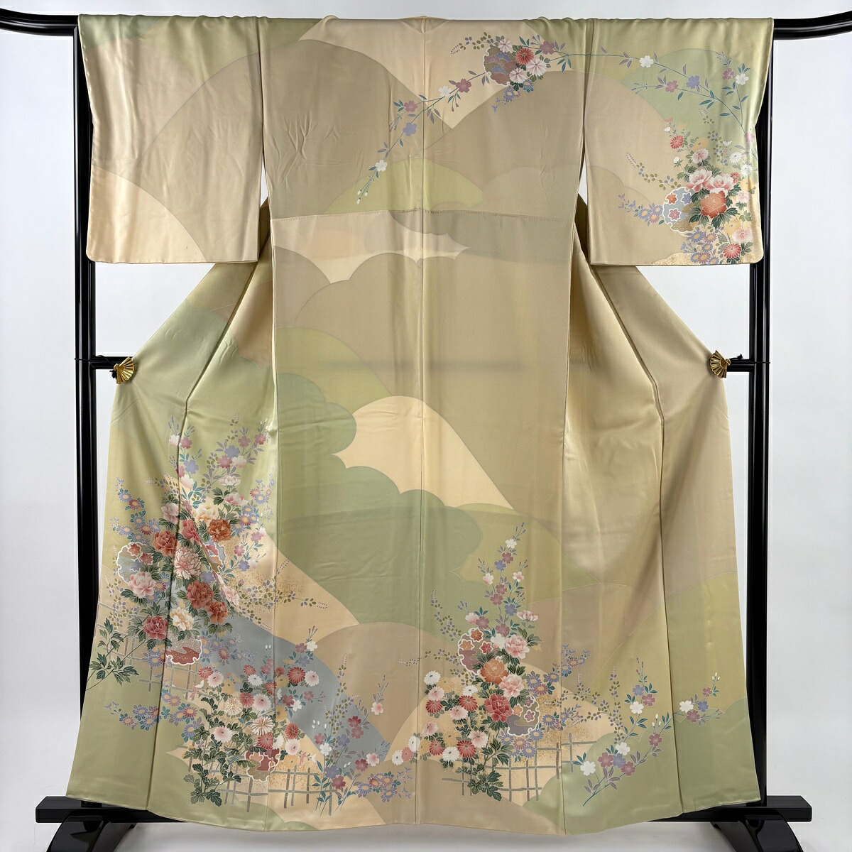 訪問着 身丈160cm 裄丈67cm M 袷 鈴乃屋 雪輪 草花 金銀彩 金糸 ベージュ 正絹 秀品 【中古】