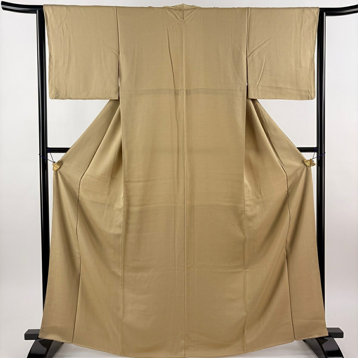 【美品】 江戸小紋 身丈167cm 裄丈63.5cm S 袷 鮫 薄茶色 正絹 秀品 【中古】