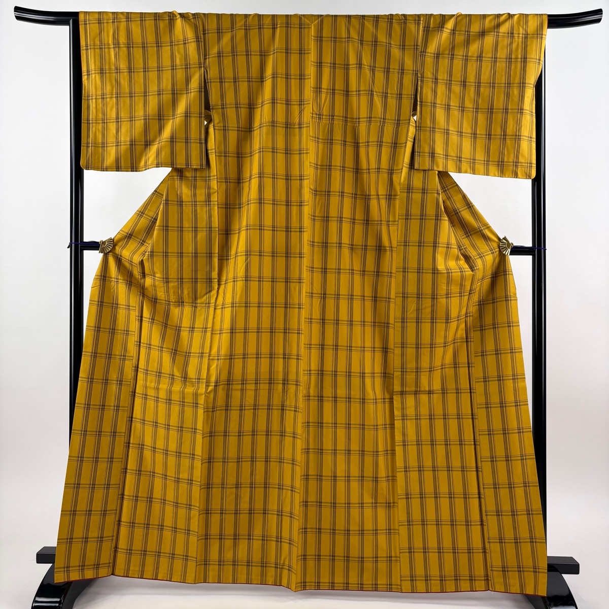 紬 身丈167cm 裄丈66.5cm M 袷 格子 黄土色 正絹 秀品 【中古】