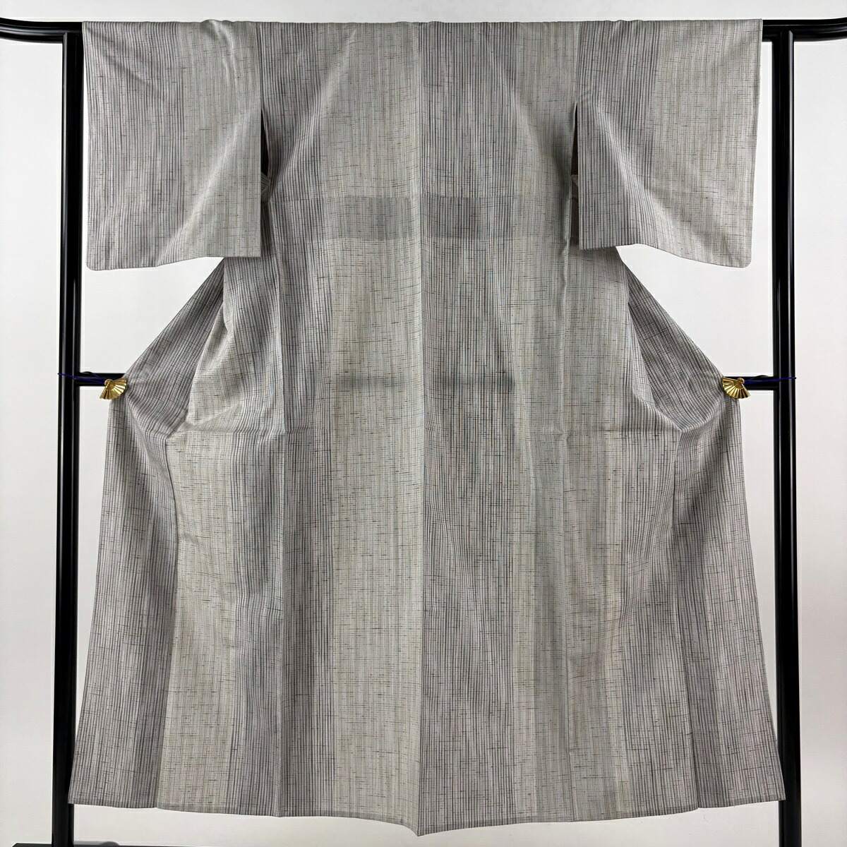 【美品】 紬 身丈151cm 裄丈62cm S 単衣 縦縞 灰緑 正絹 名品 【中古】