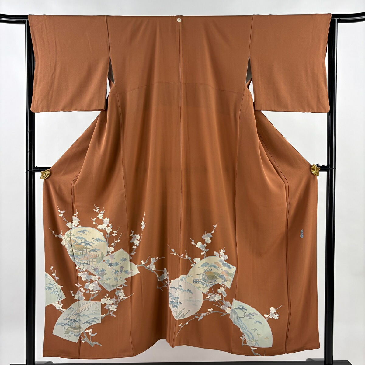 色留袖 身丈151cm 裄丈64.5cm M 袷 精染居 落款あり 枝梅 松皮菱 赤茶 正絹 名品 一つ紋 【中古】