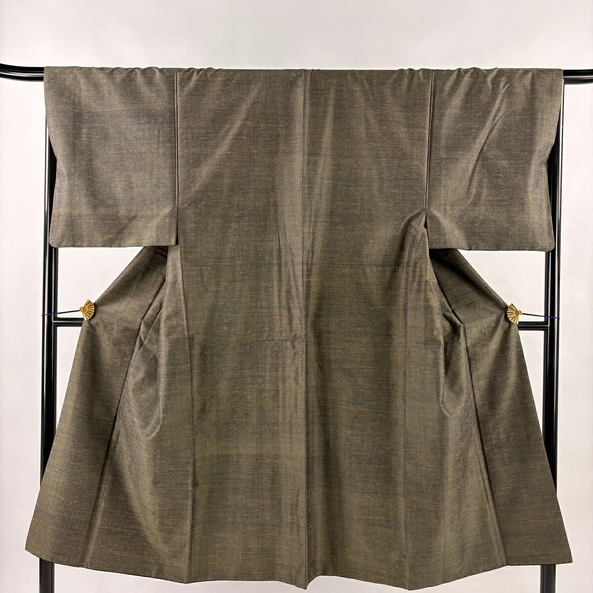 【美品】 男着物 身丈137cm 裄丈67.5cm S 袷 アンサンブル 結城紬 はたおり娘 奥順 証紙あり 茶緑色 正絹 逸品 【中古】