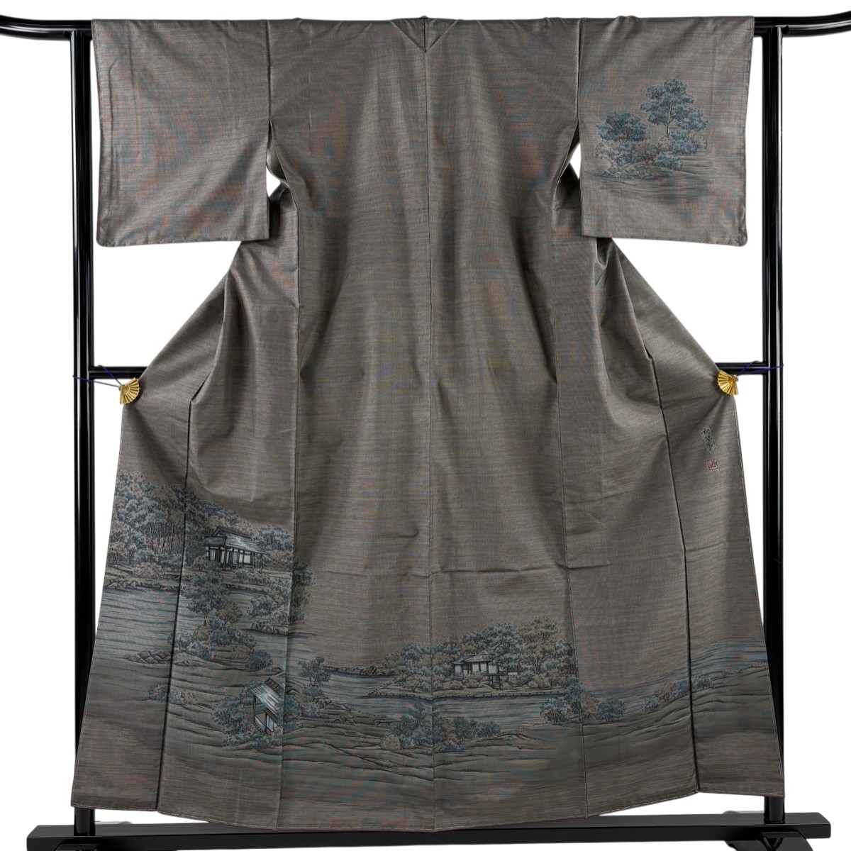 【美品】 付下げ 身丈157.5cm 裄丈62.5cm S 袷 大島紬地 松琴亭 落款あり 証紙あり 家屋 樹木 灰茶 正絹 逸品 【中古】