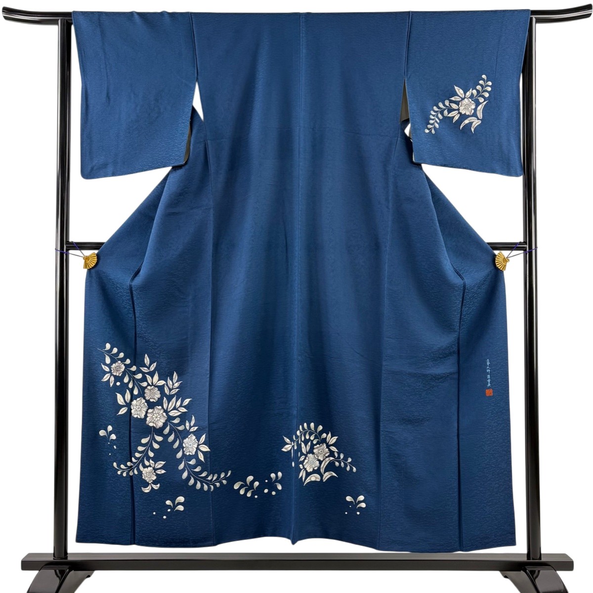 付下げ 身たけ155糎 裄丈63.5糎 S 袷 蒋雪英 名書きあり 辻が花柄 相良刺しゅう 紺色 正絹 珠玉 【中古】