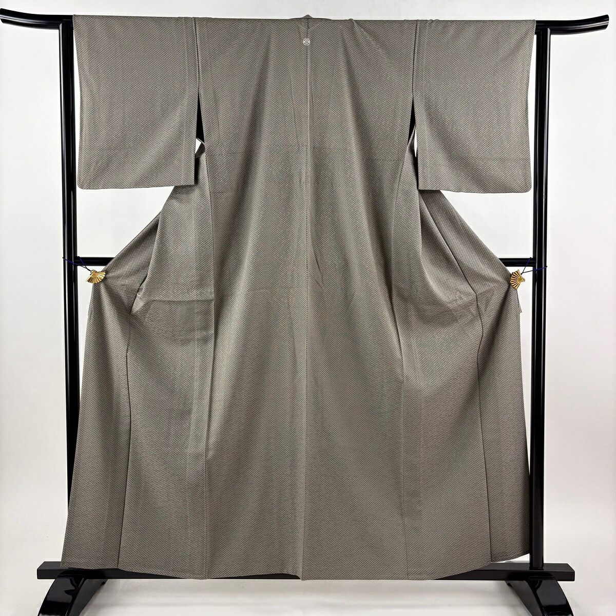 【美品】 小紋 身丈160cm 裄丈62.5cm S 単衣 花菱 灰色 正絹 秀品 一つ紋 【中古】