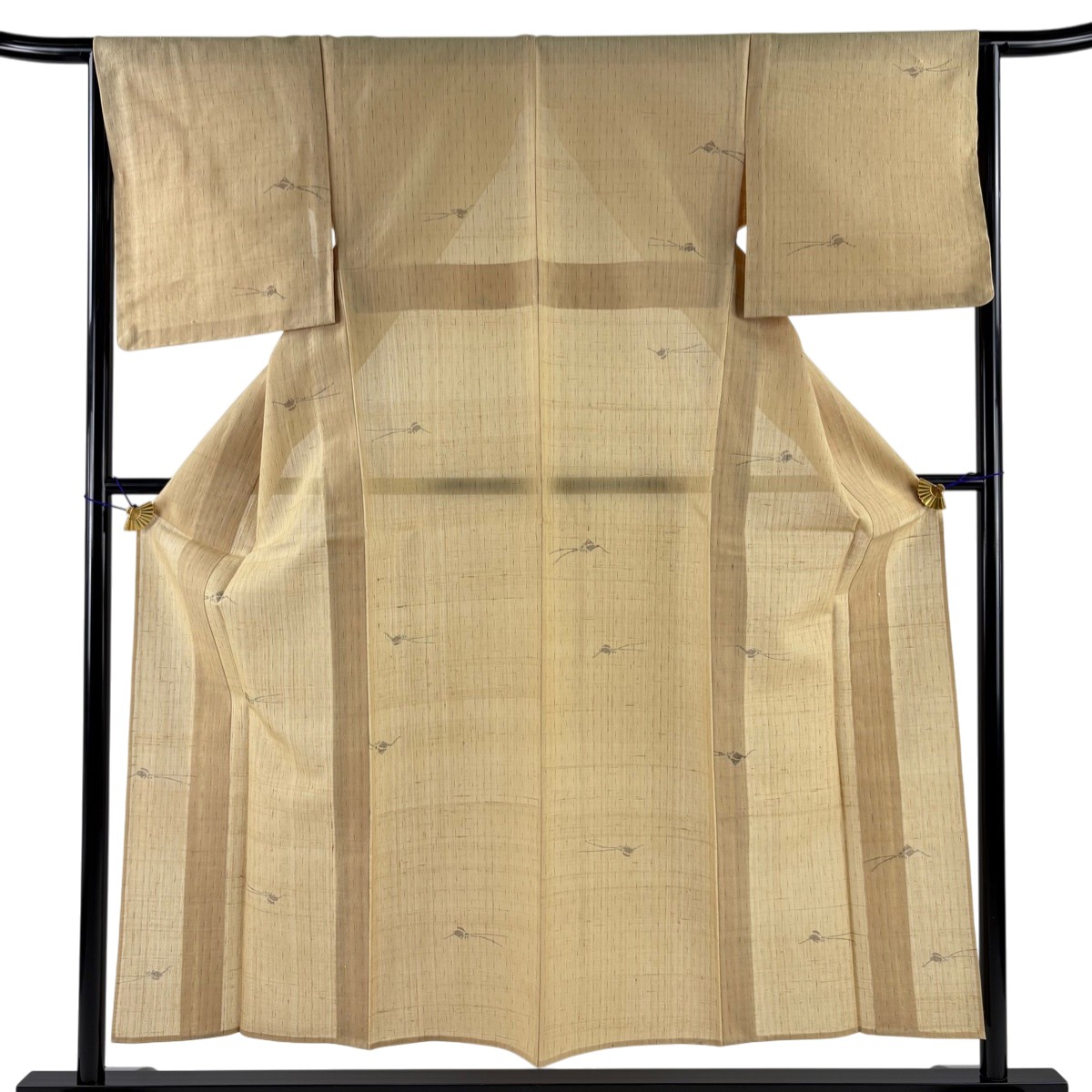 【美品】 紬 身丈156cm 裄丈63.5cm S 薄物 夏紬 絹ばしょう 夏上布 証紙あり 秋の虫 黄土色 正絹 名品 【中古】 msp30