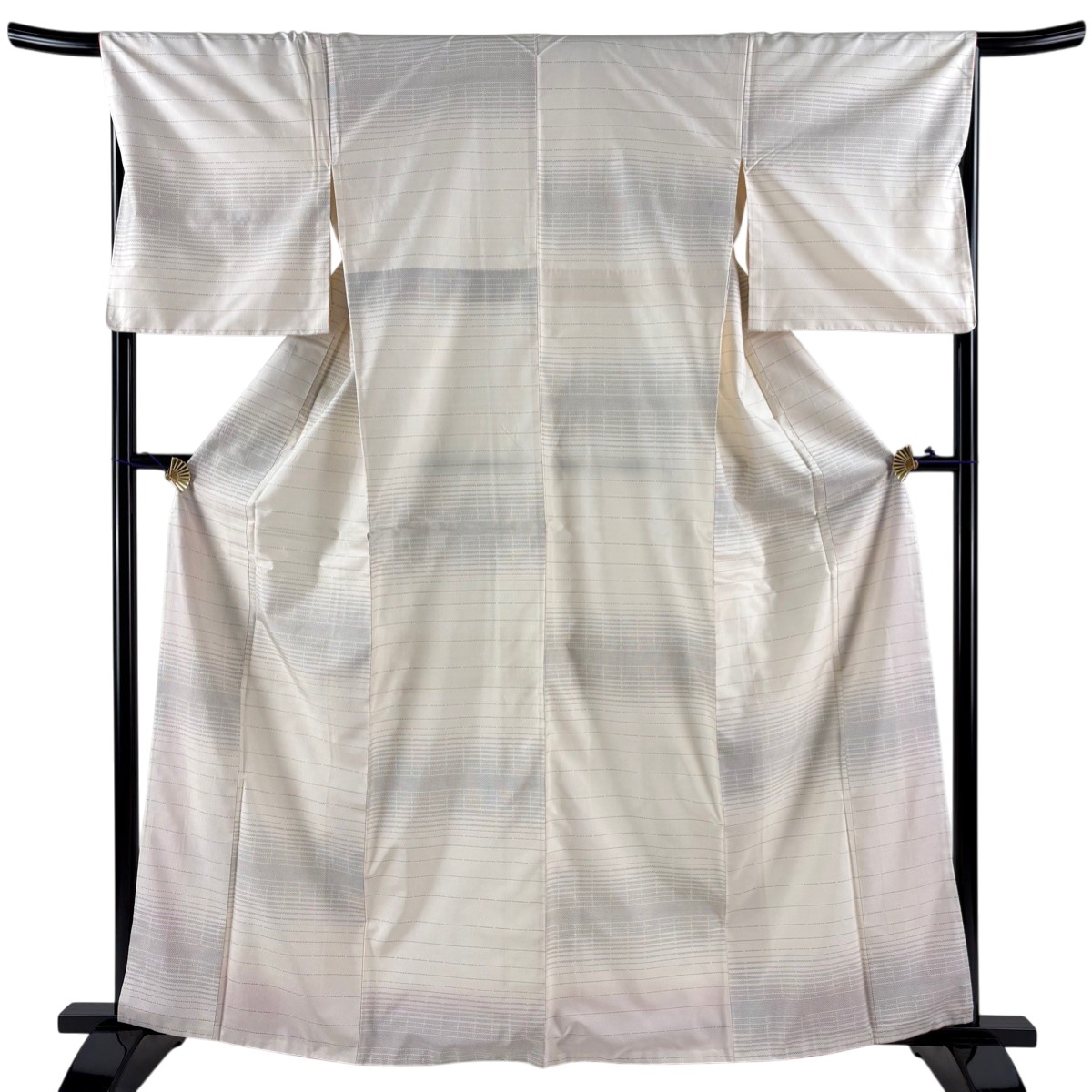 紬 身丈163.5cm 裄丈67.5cm L 袷 段縞 幾何学模様 クリーム 正絹 秀品 【中古】