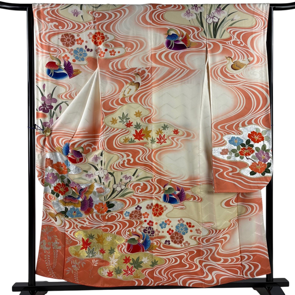 振袖 身丈158cm 裄丈64cm M 袷 落款あり 鴛鴦 椿 金銀彩 オレンジ 正絹 秀品 【中古】 msp30