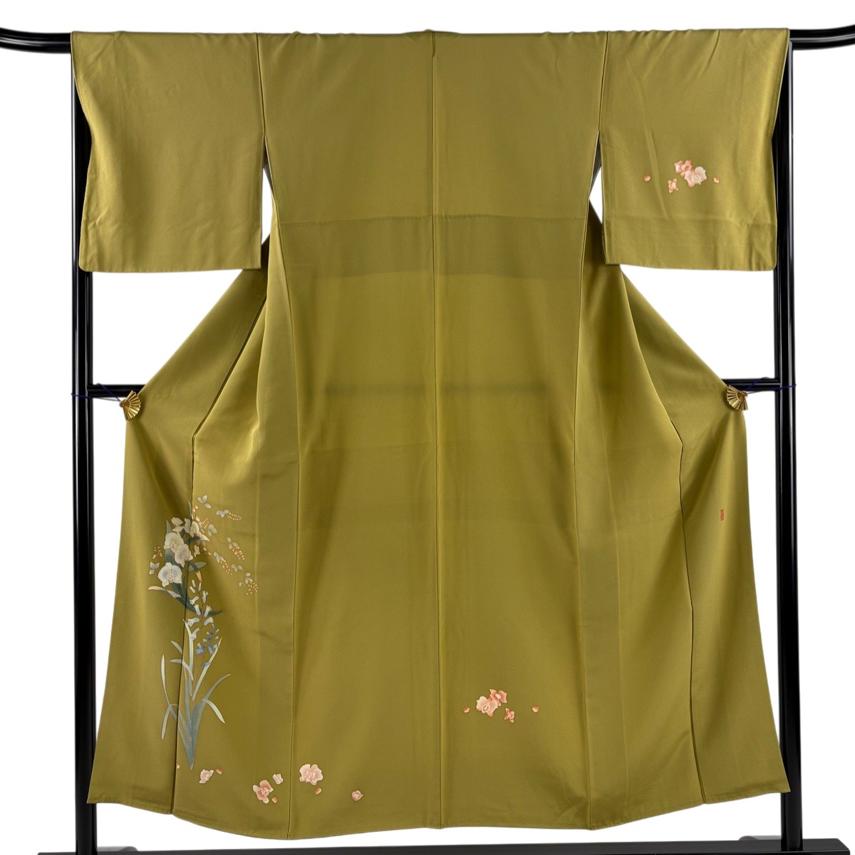 付下げ 身丈152cm 裄丈66.5cm M 袷 落款あり 胡蝶蘭 草花 黄土色 正絹 秀品 【中古】