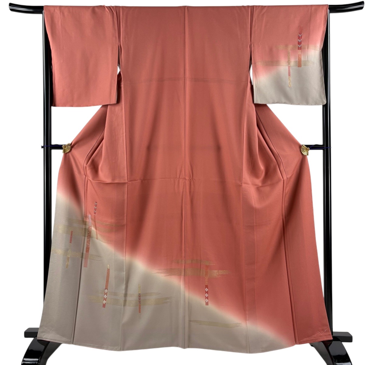 付下げ 身丈163.5cm 裄丈66cm M 袷 梅 霞 金糸 金彩 ピンク 正絹 秀品 【中古】