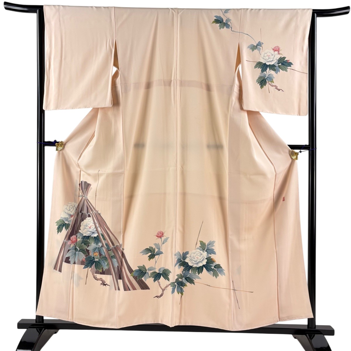 【美品】 訪問着 身丈157cm 裄丈65.5cm M 袷 田村哲彦 落款あり 牡丹 薄オレンジ 正絹 逸品 【中古】