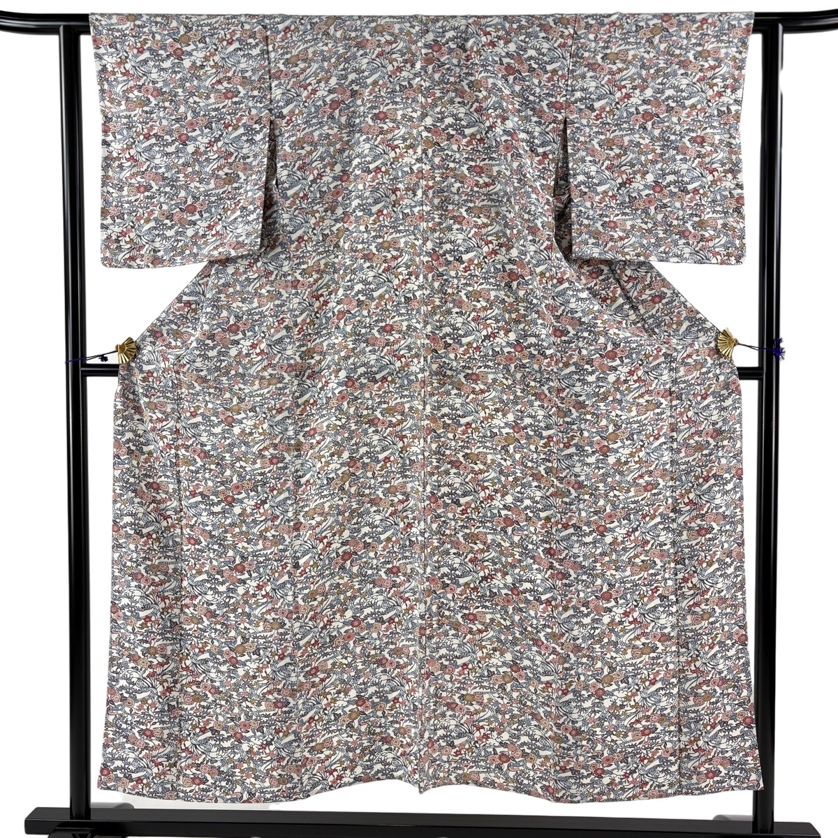 【美品】 小紋 身丈152cm 裄丈62cm S 単衣 流水 草花 クリーム 正絹 秀品 【中古】