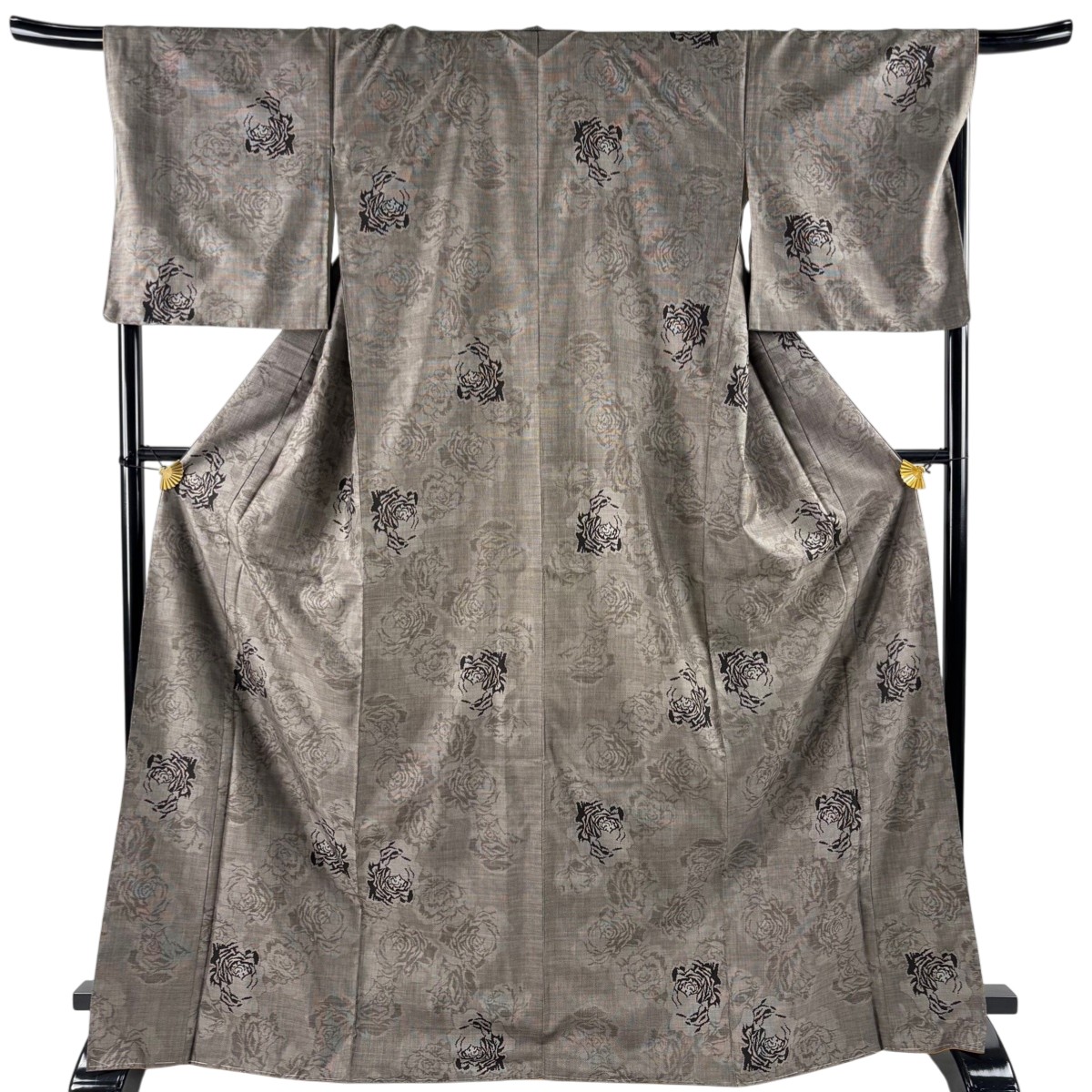 紬 身丈170cm 裄丈68.5cm L 袷 薔薇 焦茶色 正絹 名品 【中古】
