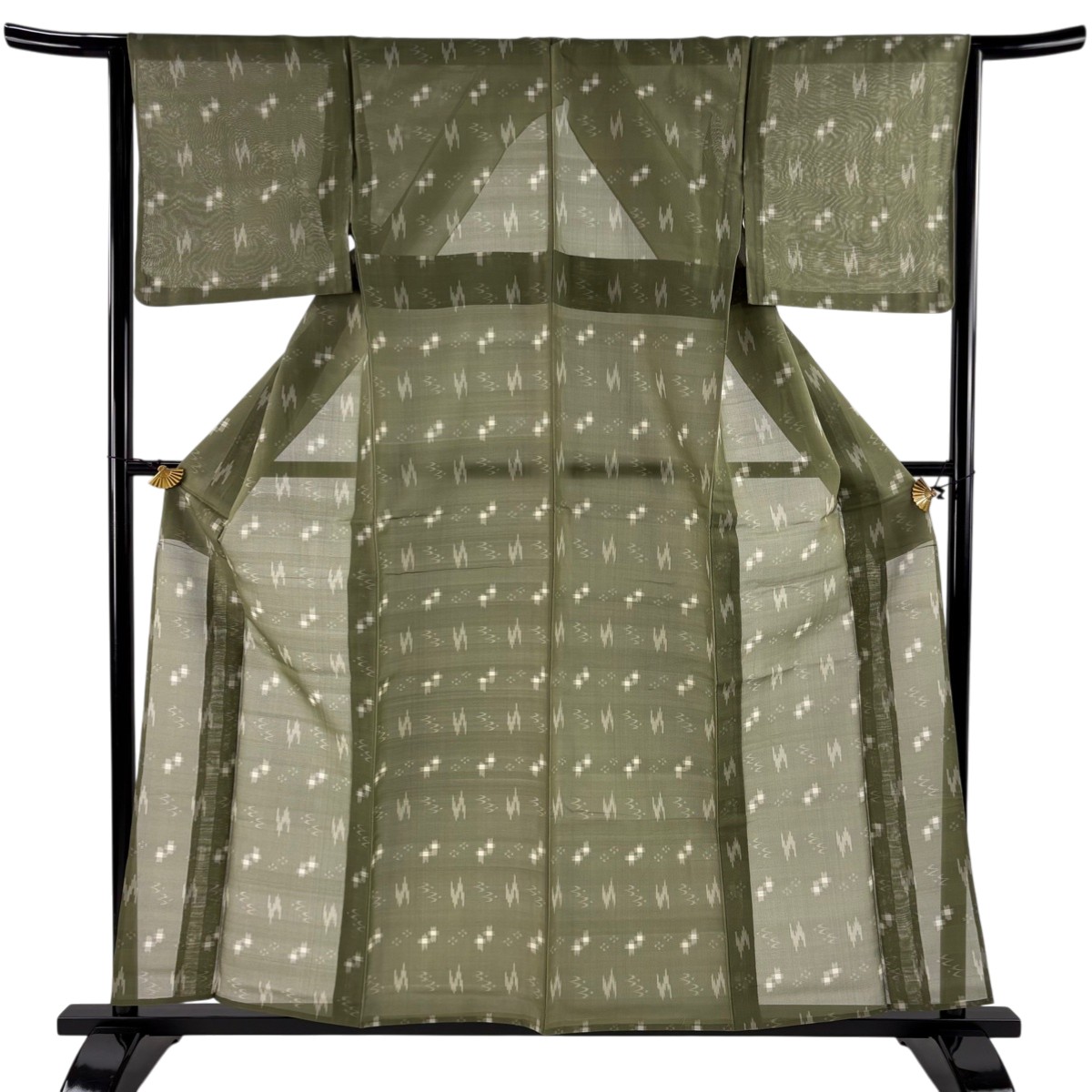 【美品】 紬 身丈159cm 裄丈63cm S 薄物 夏紬 本場琉球 燕 絣柄 鶯色 正絹 逸品 【中古】
